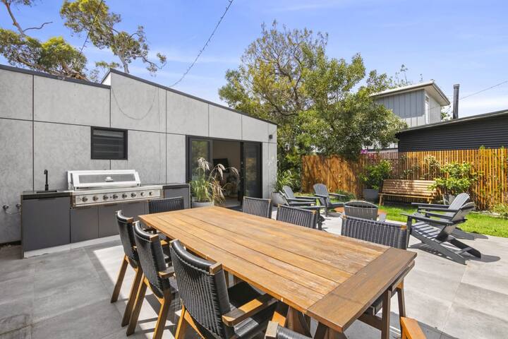 Stunning on Noble! gallery image 3