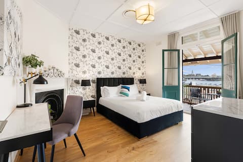 Boutique Apartment w/Garden & Private Roof Terrace