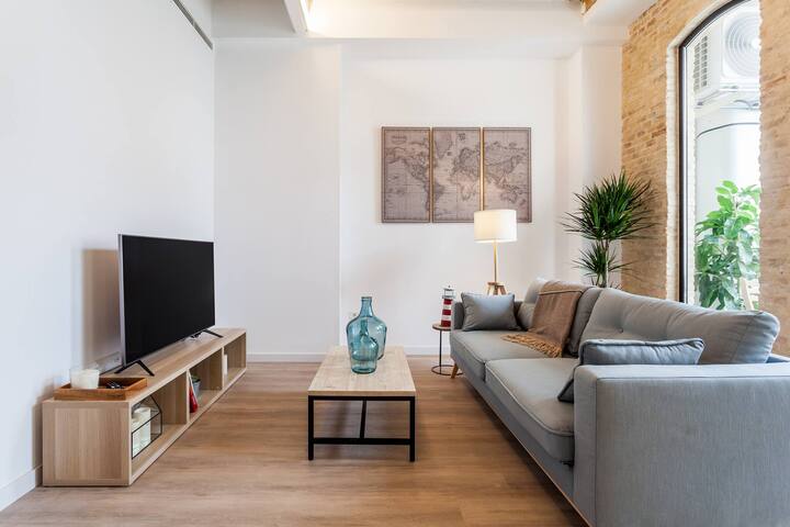 2bd Apt with Terrace. Ruzafa 1b gallery image 4
