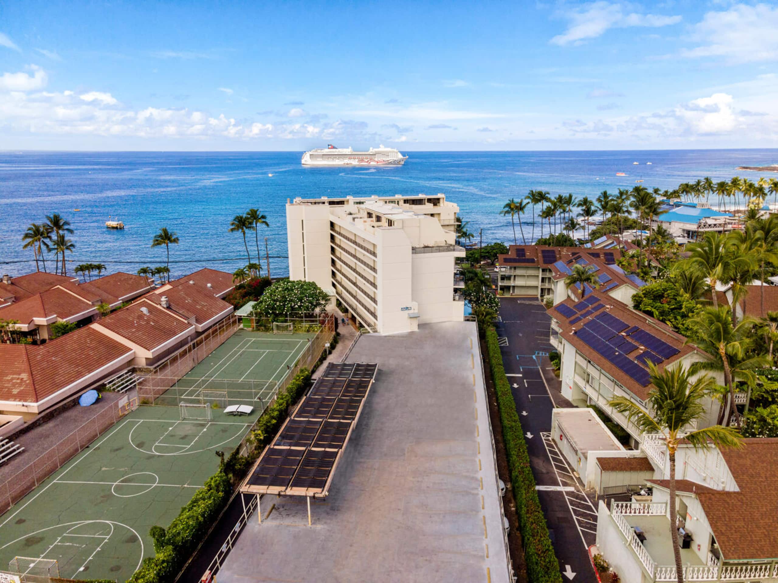 Condo in Kailua-Kona · ★4.43 · 1 bedroom · 2 beds · 2 baths - Image 25