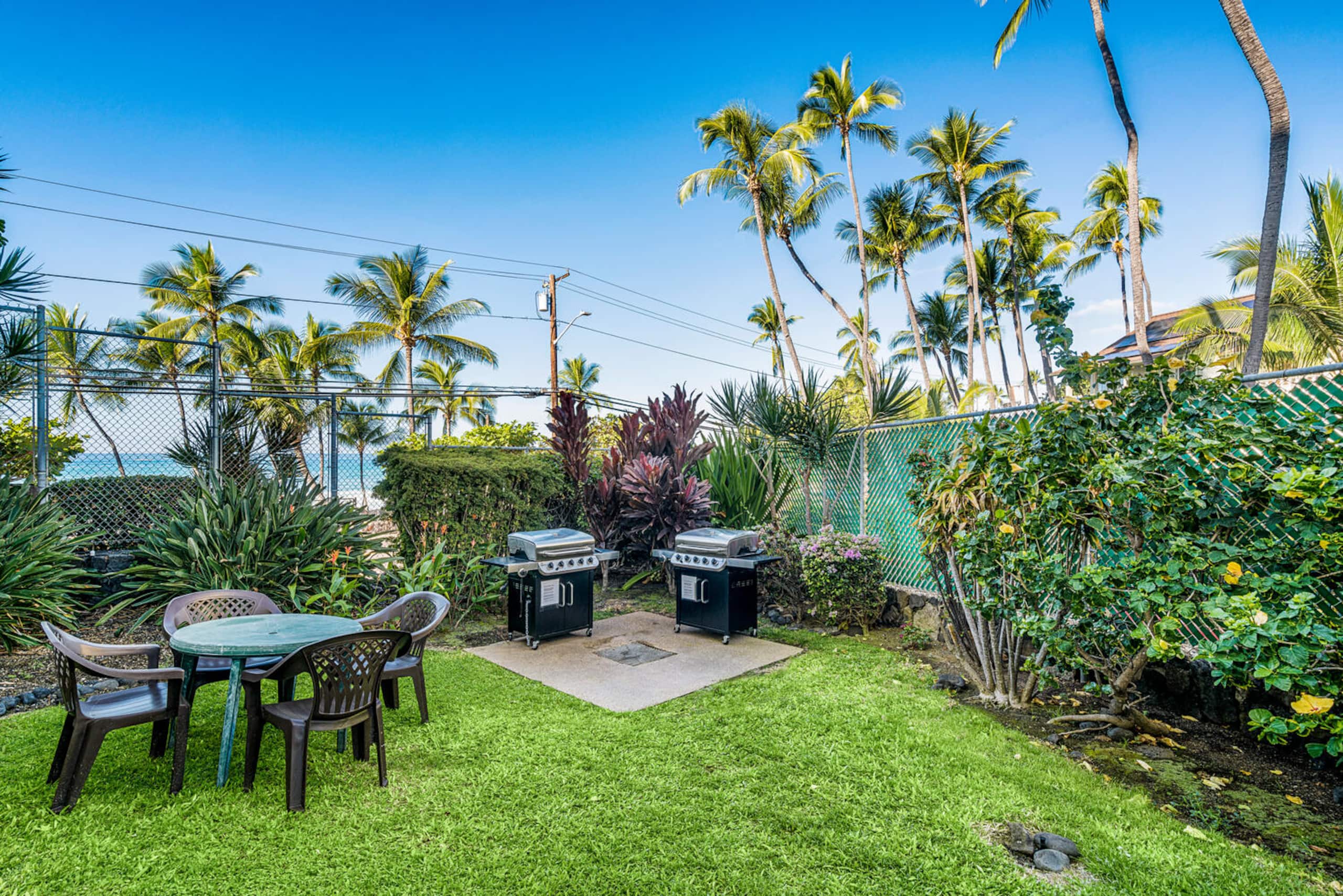 Condo in Kailua-Kona · ★4.43 · 1 bedroom · 2 beds · 2 baths - Image 30