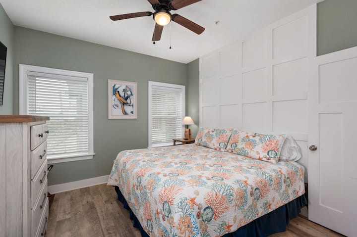 NH387A: Bodie Island Cottage | Bedroom 4 - King, Private Bath, Private Deck Access