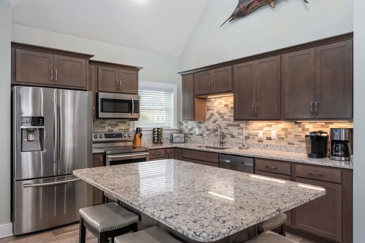 Bodie Island Cottage: Close To Beach, Hot Tub - Kill Devil Hills, NC