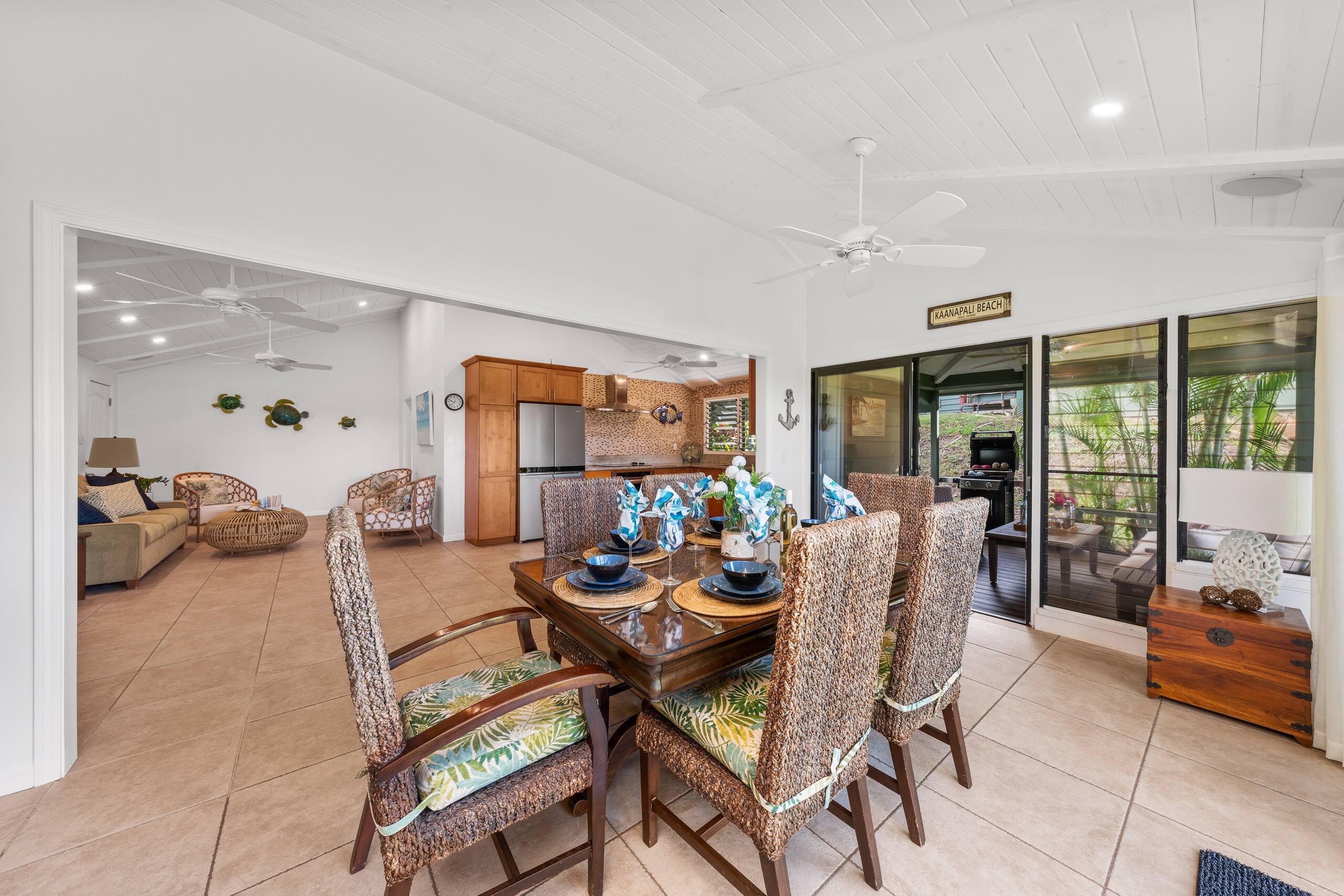 Condo in Lahaina · ★4.2 · 2 bedrooms · 3 beds · 2 baths - Image 7