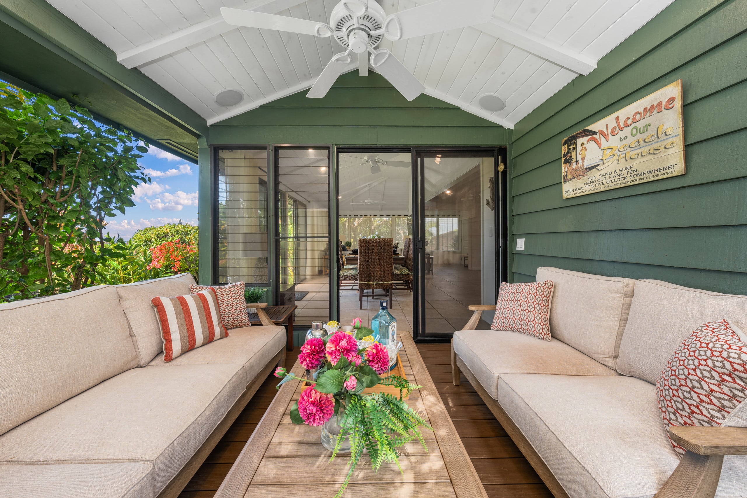 Condo in Lahaina · ★4.2 · 2 bedrooms · 3 beds · 2 baths - Image 1