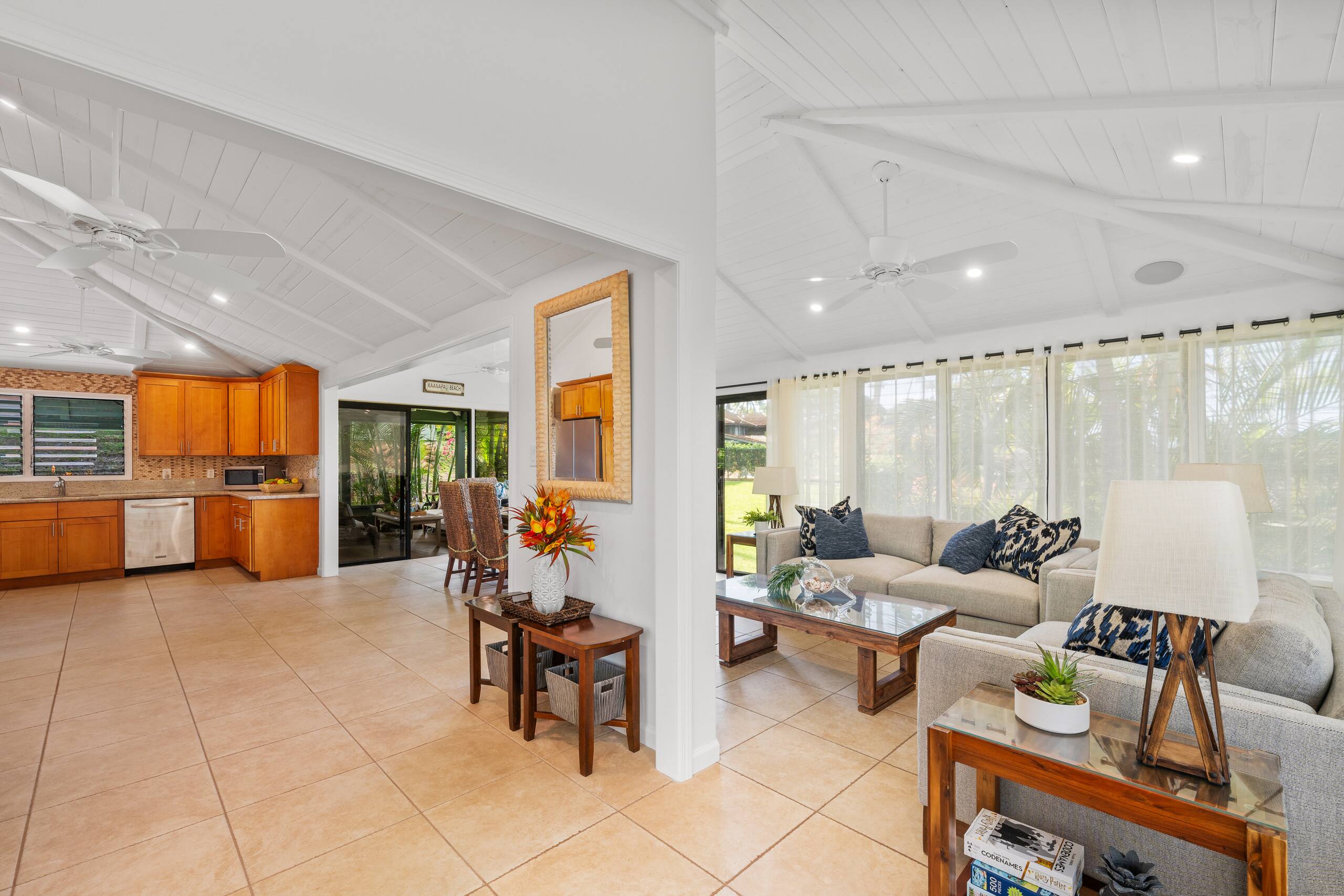 Condo in Lahaina · ★4.2 · 2 bedrooms · 3 beds · 2 baths - Image 38
