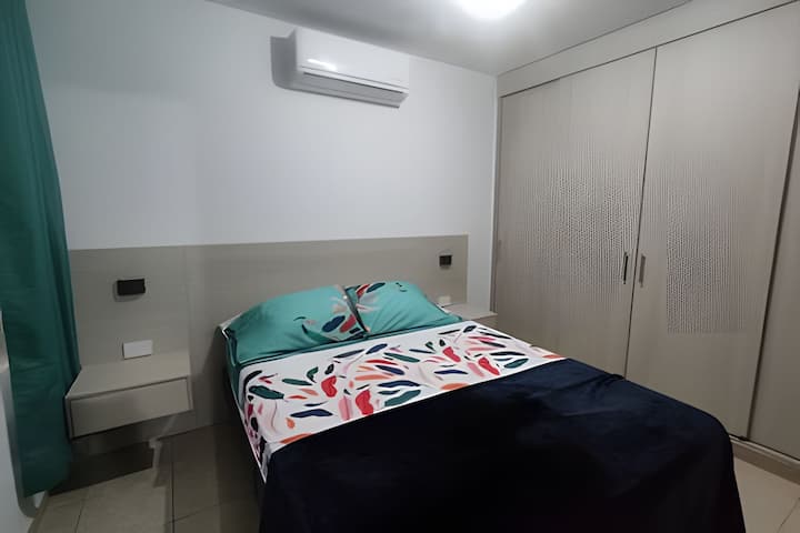 תמונה של כל החדר