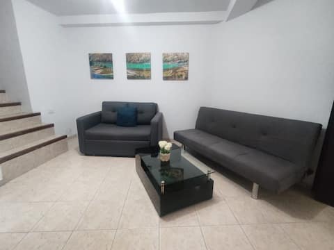 Top Airbnb: Apartment near Chipichape Santa Monica with air conditioning. in Santa Mónica