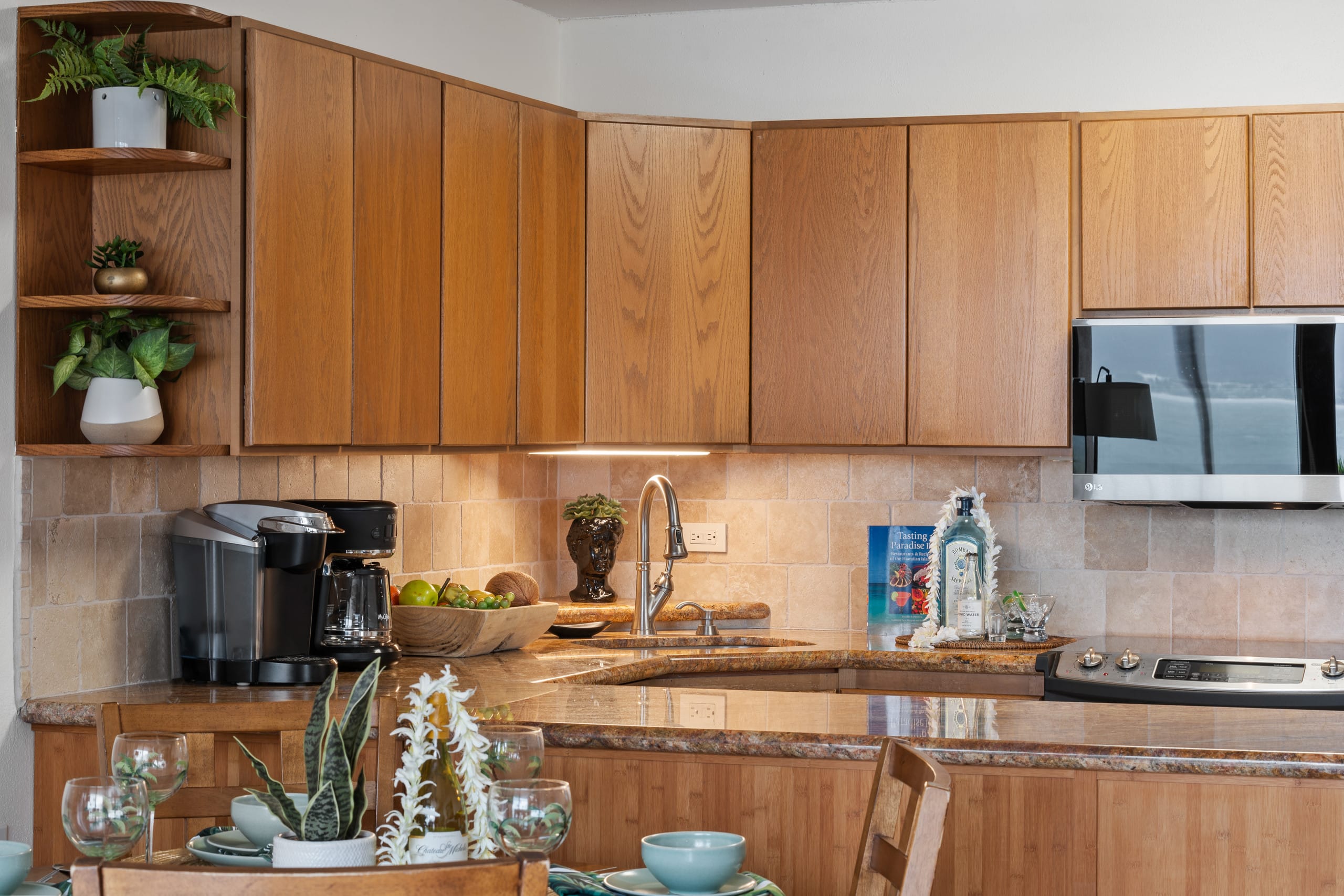 Condo in Wailuku · ★4.67 · 2 bedrooms · 3 beds · 2 private baths - Image 10