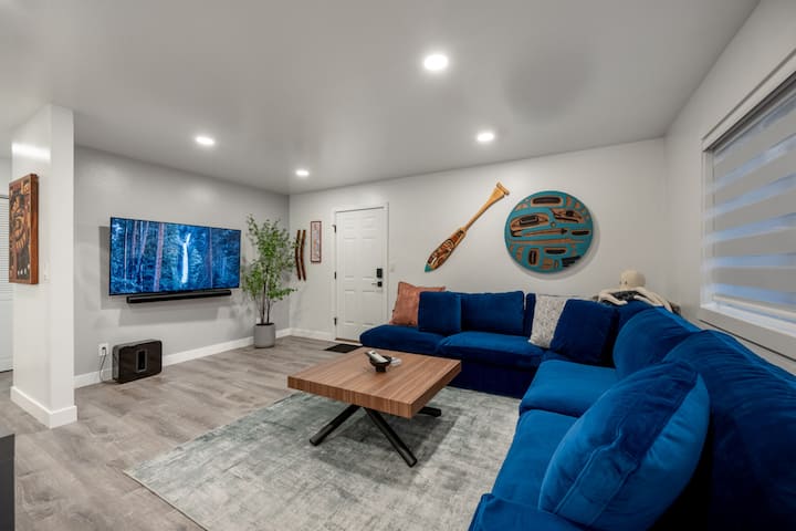 Luxury Douglas Apts • Walk To Sandy Beach & Trails - 朱諾