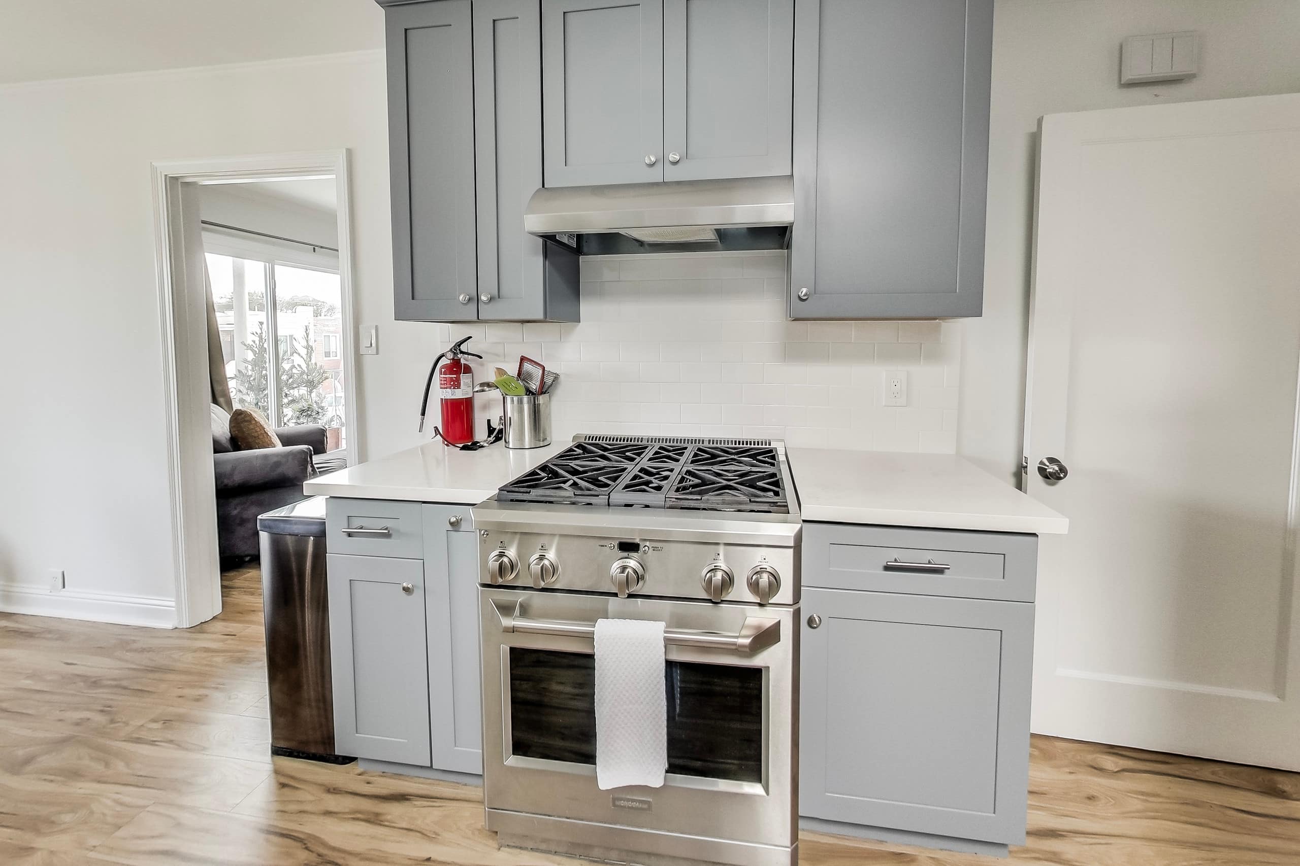 Home in San Francisco · ★4.6 · 3 bedrooms · 3 beds · 1 bath - Image 13