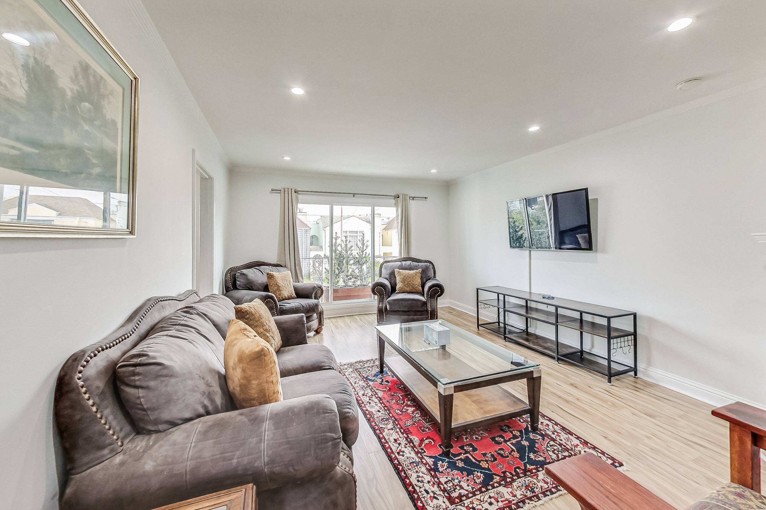 Home in San Francisco · ★4.6 · 3 bedrooms · 3 beds · 1 bath - Image 4