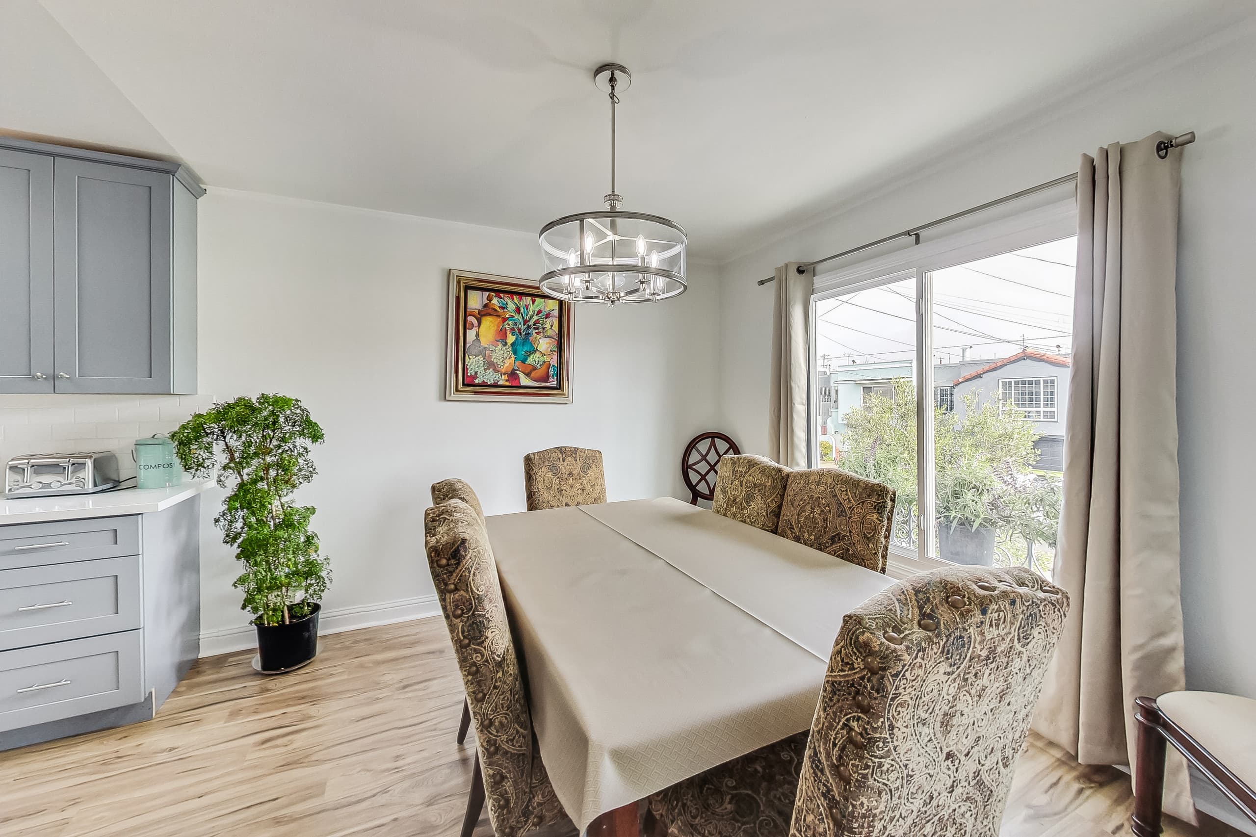 Home in San Francisco · ★4.6 · 3 bedrooms · 3 beds · 1 bath - Image 10