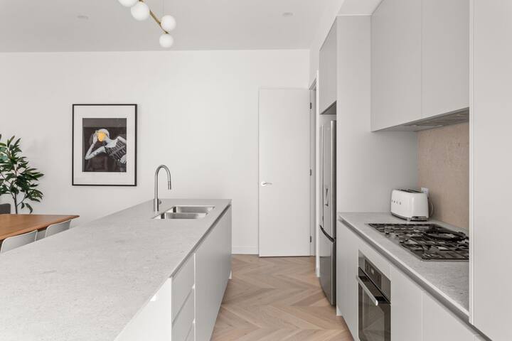 Milk & Honey gallery image 5