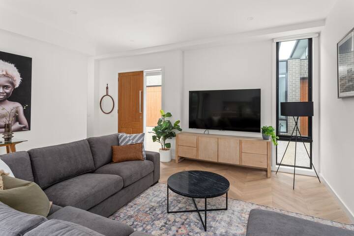 Milk & Honey gallery image 2