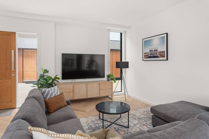 Milk & Honey gallery image 3