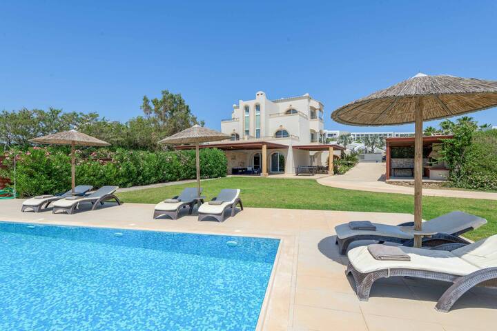 Paradise Beach I gallery image 4