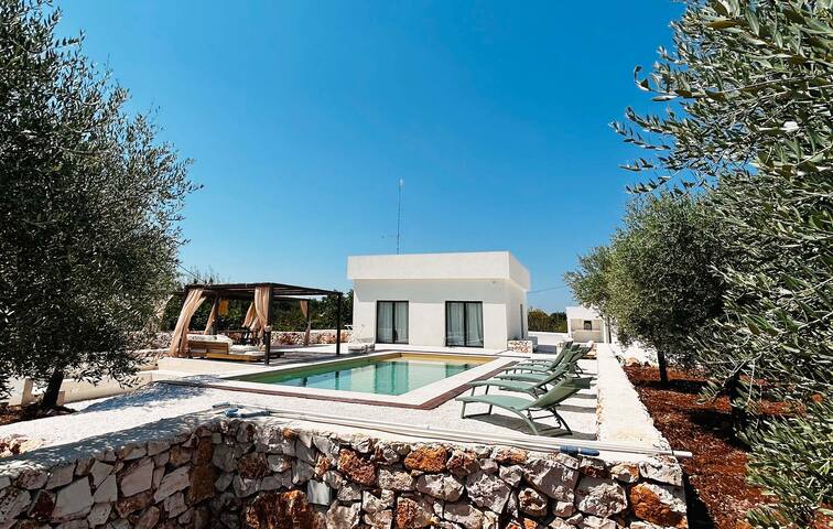 3695 Villa Kapoka by Perle di Puglia gallery image 3