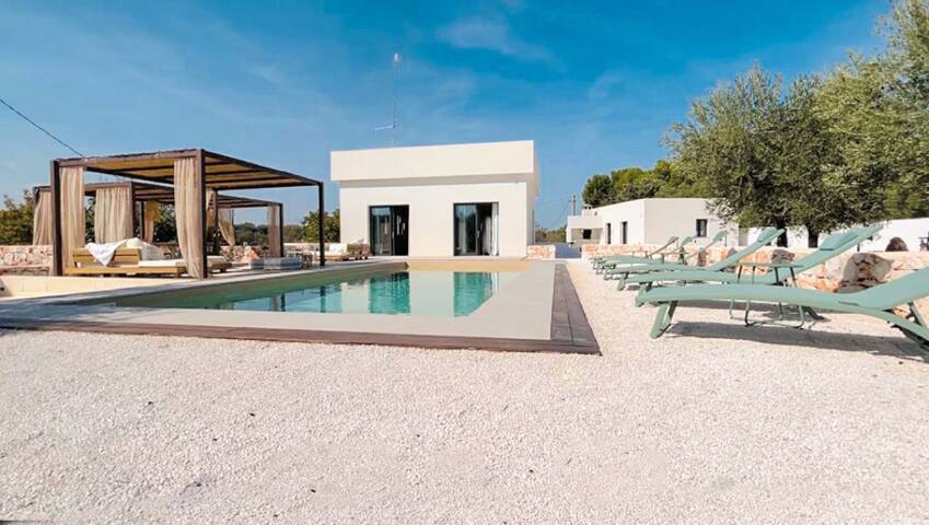 3695 Villa Kapoka by Perle di Puglia gallery image 2