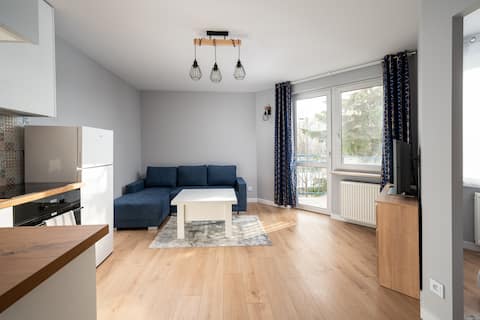 Popular Airbnb listing: Bemowo Azure Chic Apartment in Bemowo