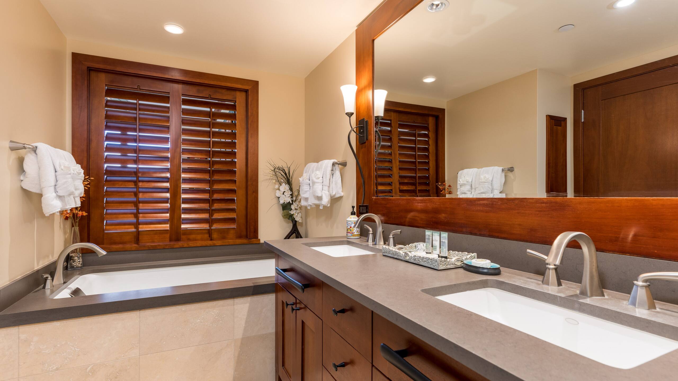 Condo in Kapolei · ★5.0 · 3 bedrooms · 4 beds · 2.5 shared baths - Image 15