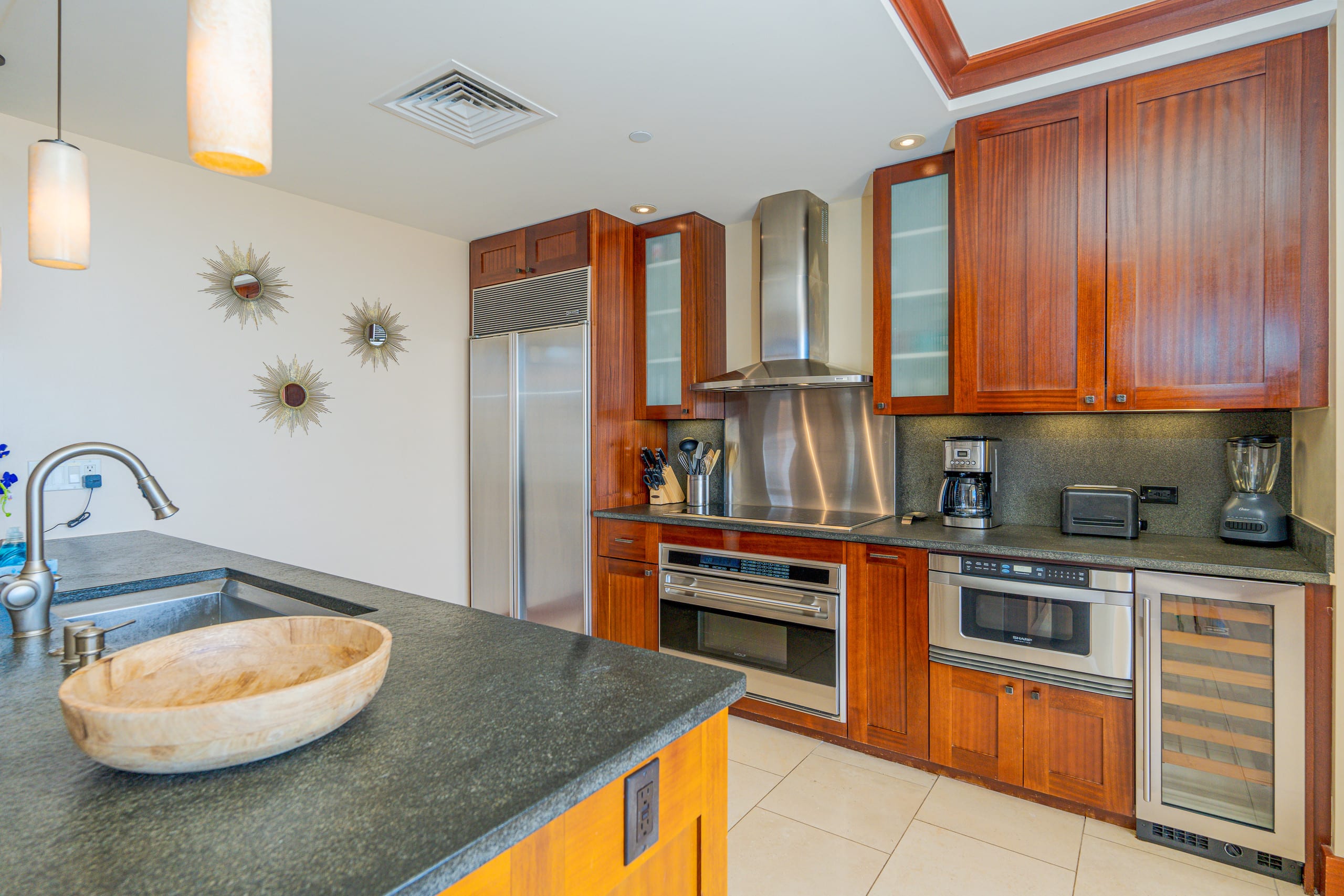 Condo in Kapolei · ★4.93 · 2 bedrooms · 3 beds · 2 shared baths - Image 15