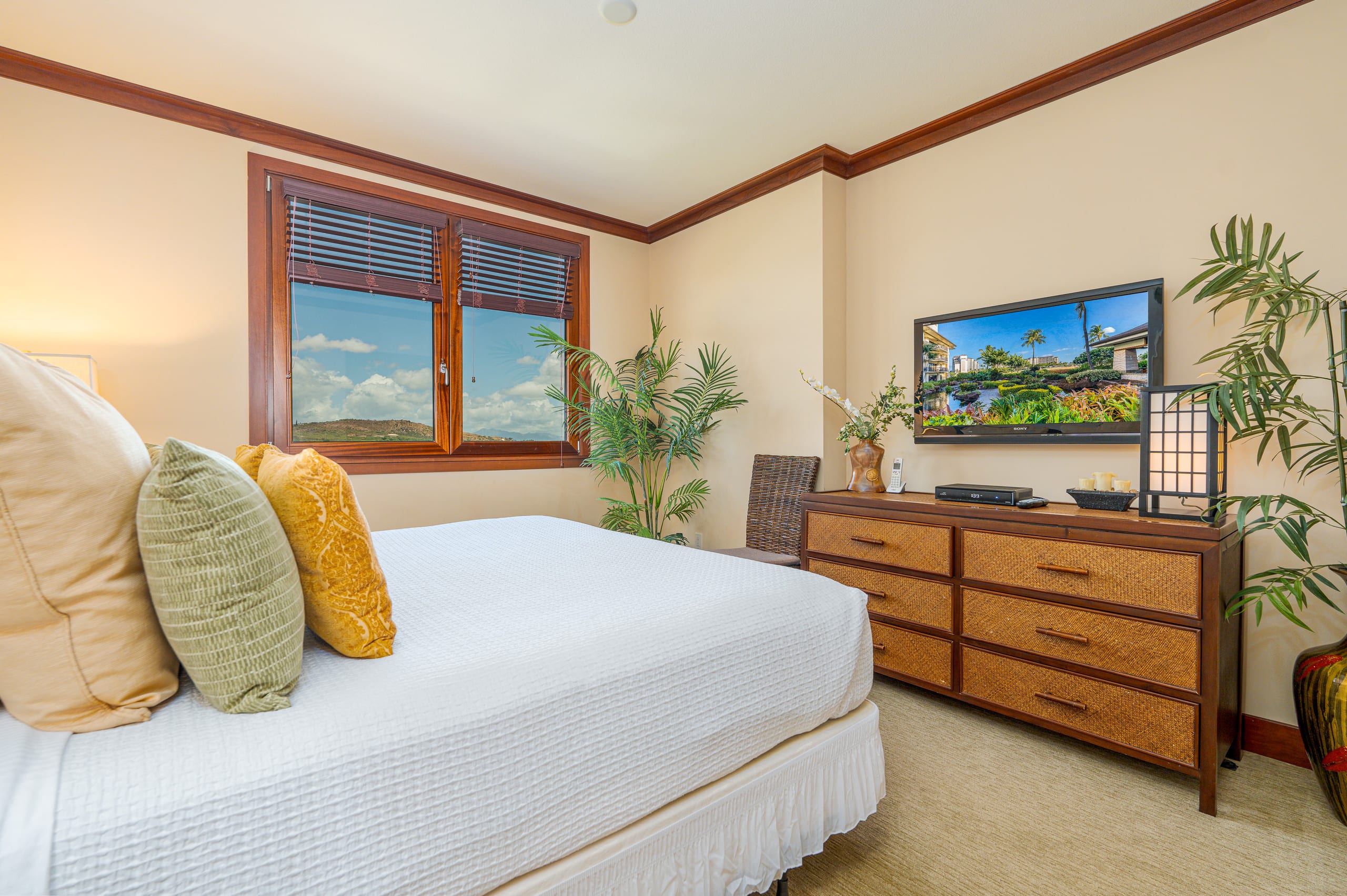 Condo in Kapolei · ★4.93 · 2 bedrooms · 3 beds · 2 shared baths - Image 2