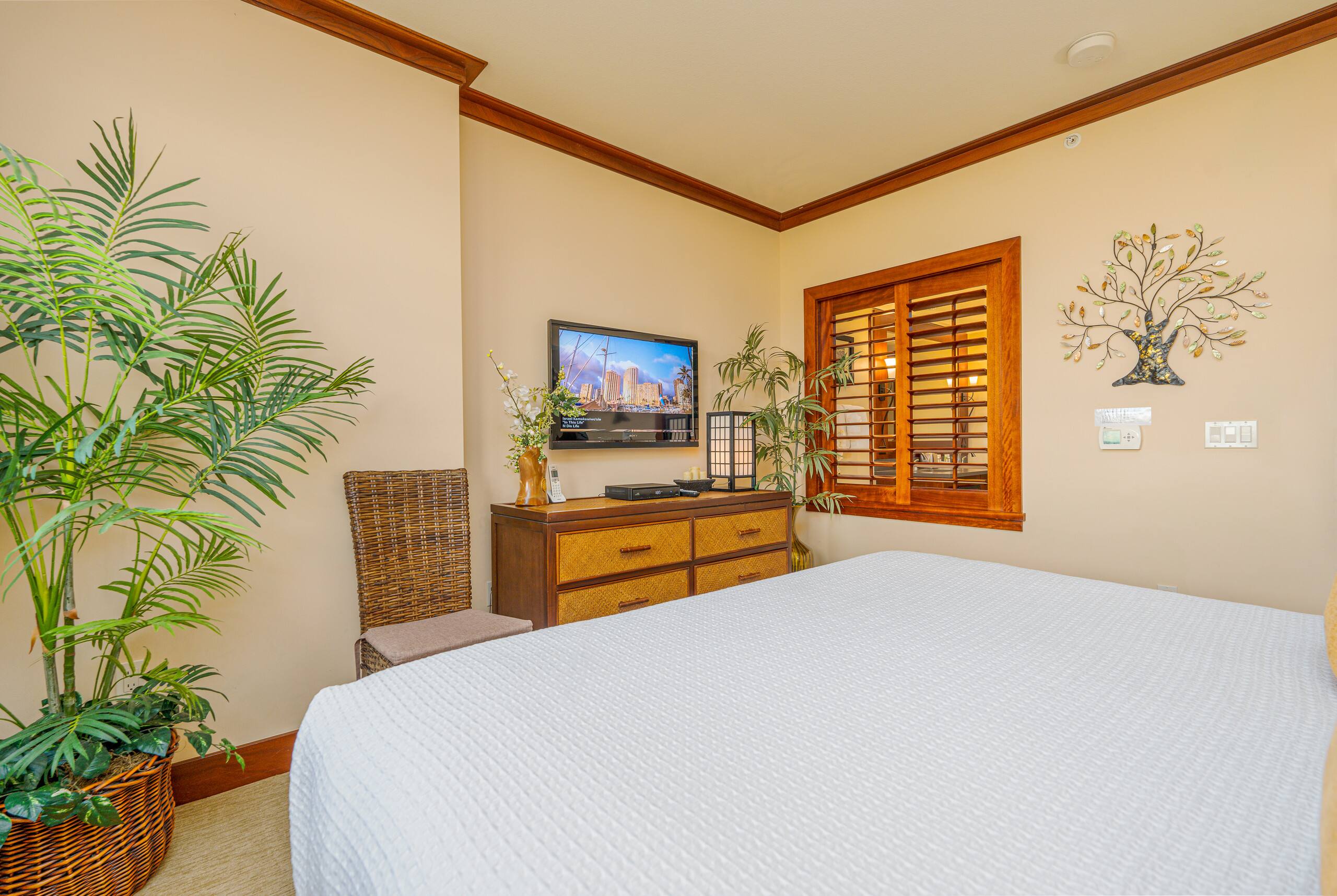 Condo in Kapolei · ★4.93 · 2 bedrooms · 3 beds · 2 shared baths - Image 3