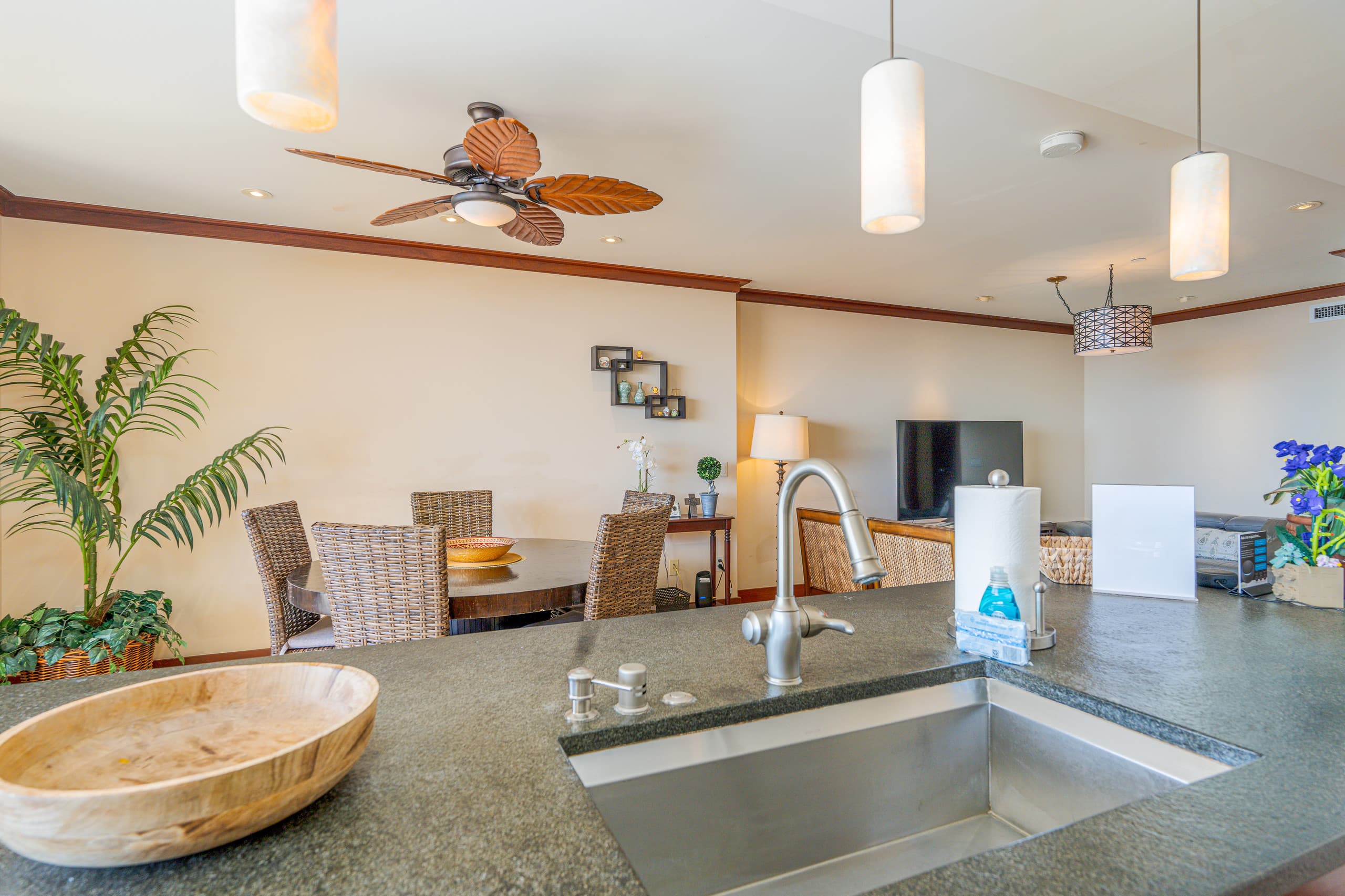Condo in Kapolei · ★4.93 · 2 bedrooms · 3 beds · 2 shared baths - Image 17