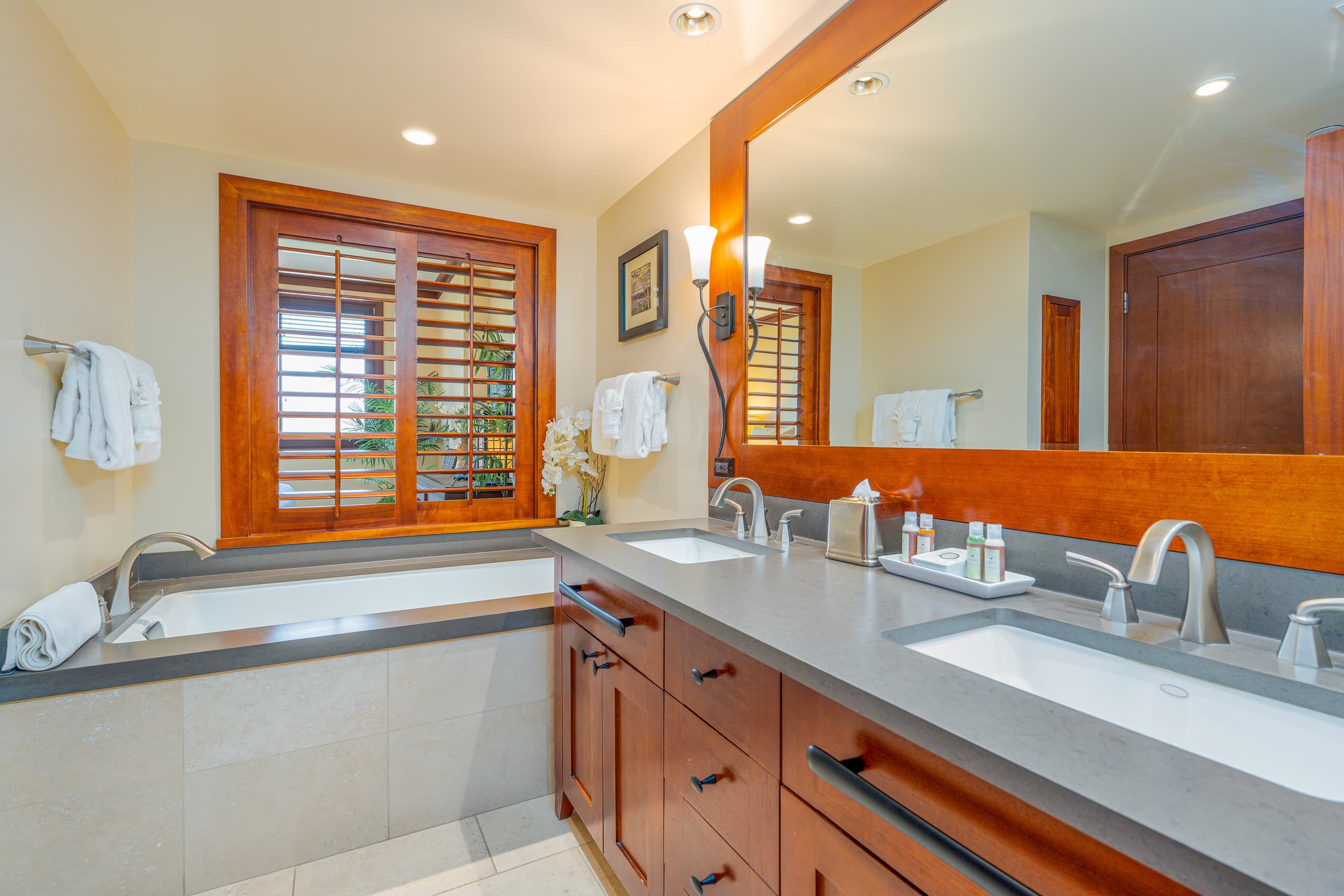 Condo in Kapolei · ★4.93 · 2 bedrooms · 3 beds · 2 shared baths - Image 6