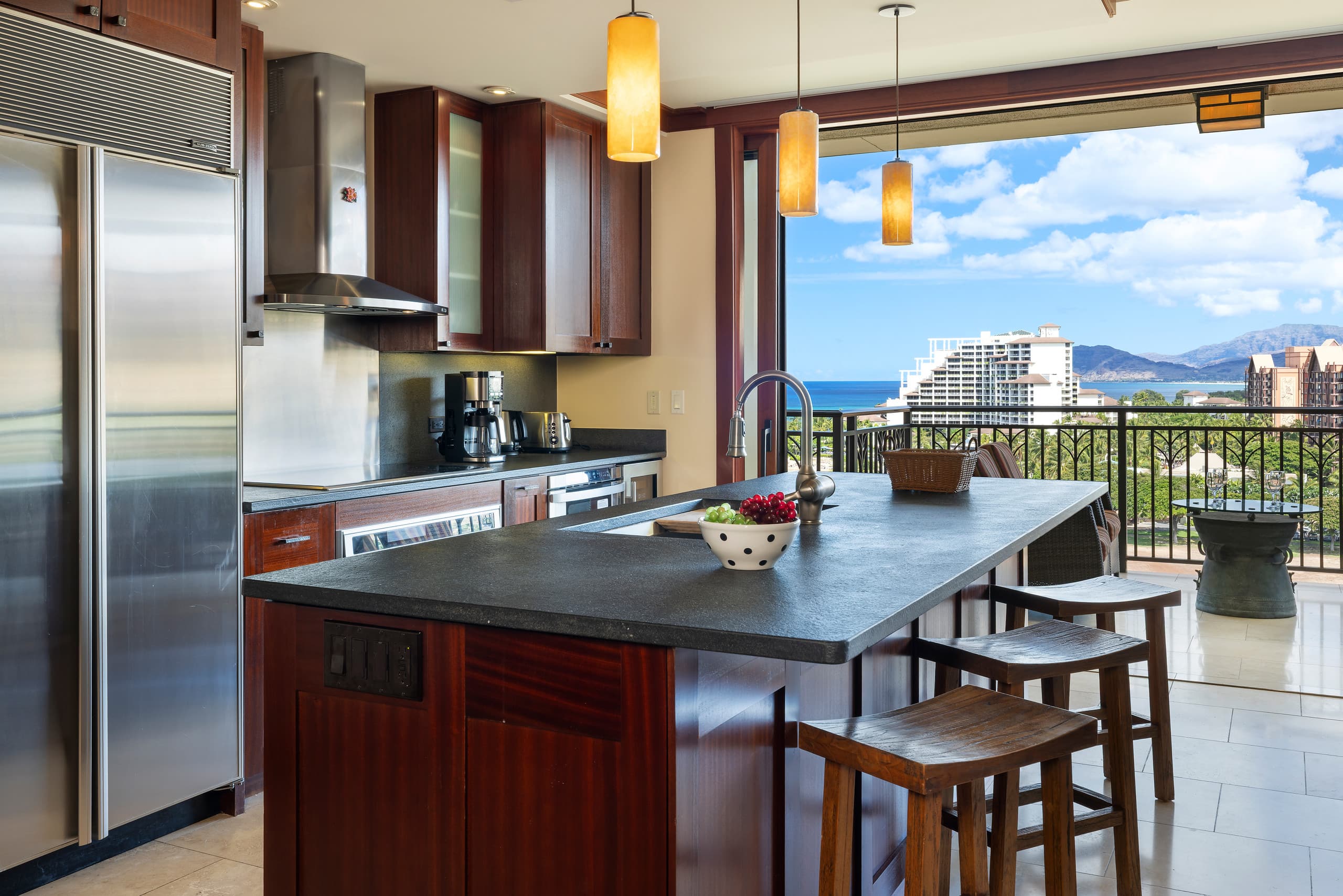 Condo in Kapolei · ★5.0 · 2 bedrooms · 3 beds · 2 shared baths - Image 2