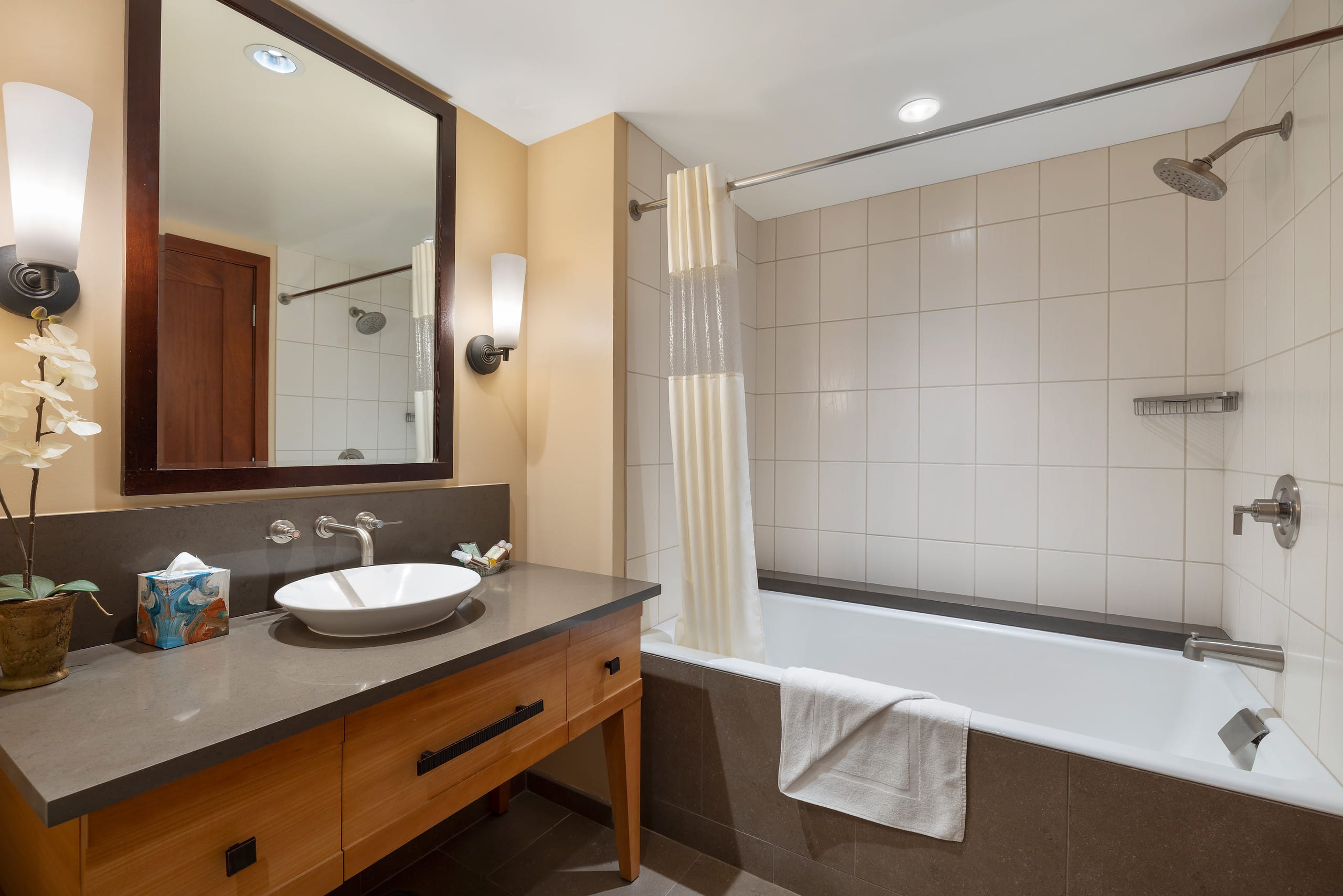 Condo in Kapolei · ★5.0 · 2 bedrooms · 3 beds · 2 shared baths - Image 17