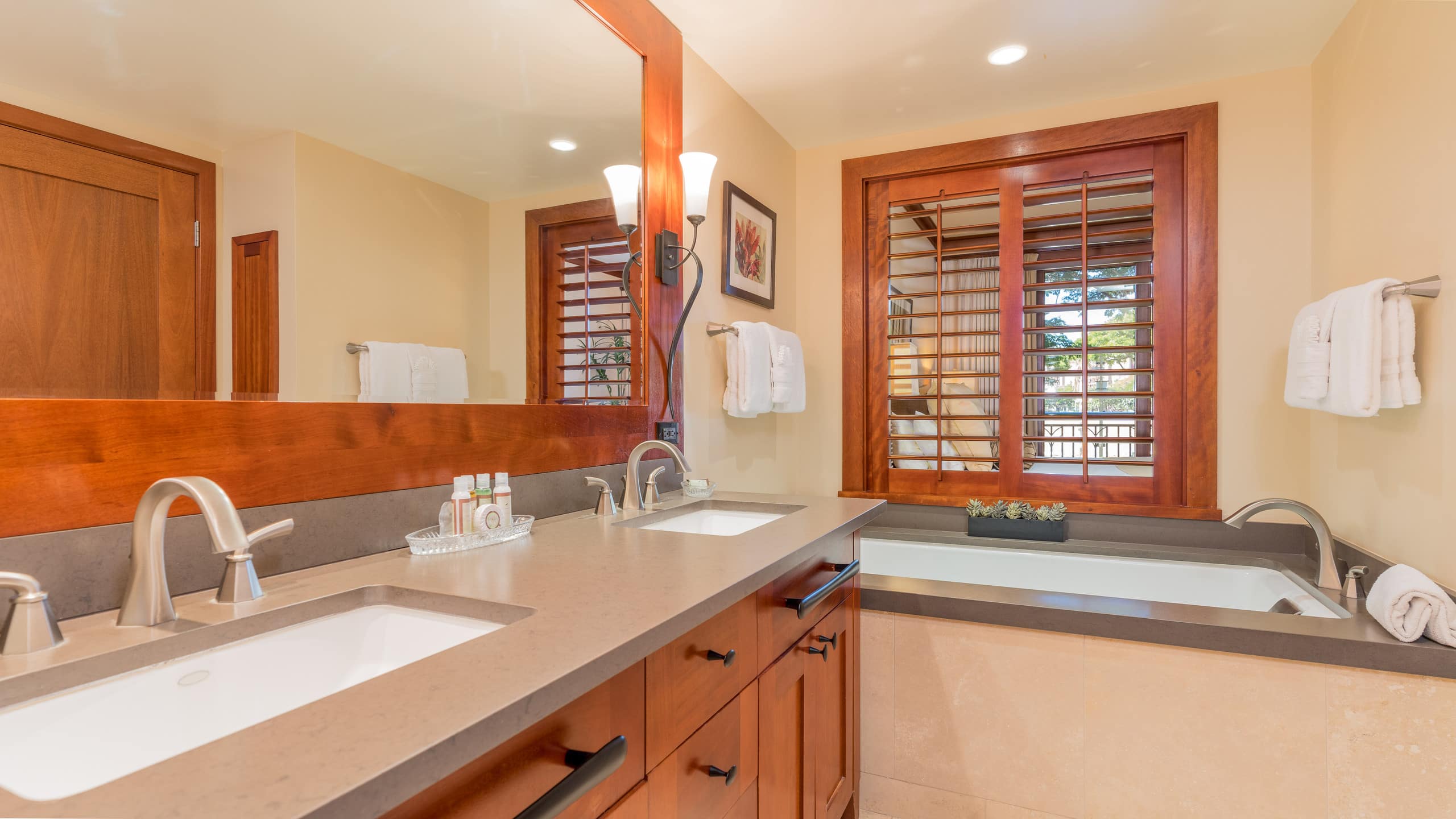 Condo in Kapolei · ★4.92 · 2 bedrooms · 3 beds · 2 shared baths - Image 14