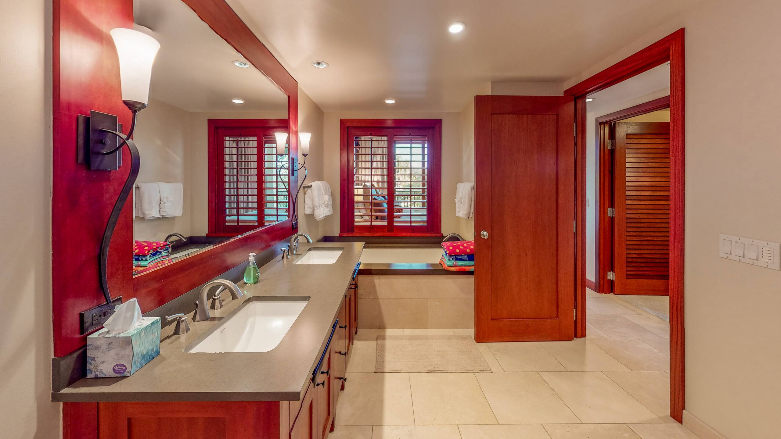 Condo in Kapolei · ★4.75 · 3 bedrooms · 4 beds · 2.5 shared baths - Image 22