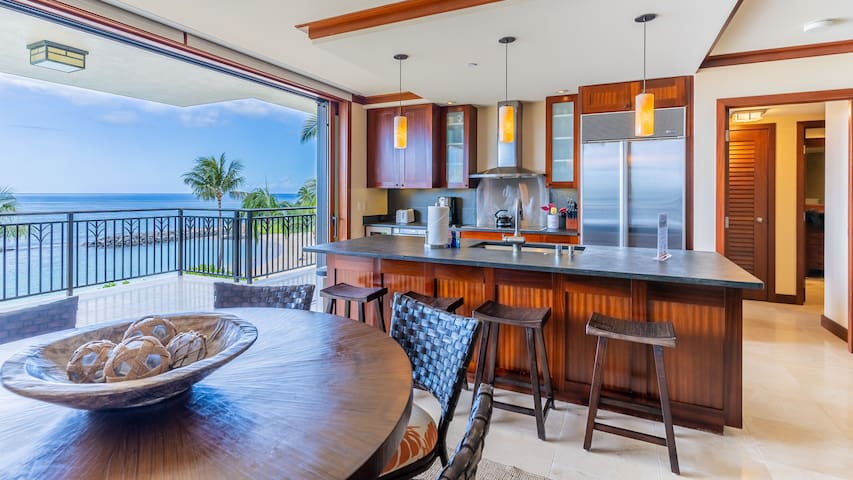 Ko Olina Beach Villas 410: 4th Floor Ocean Front gallery image 4