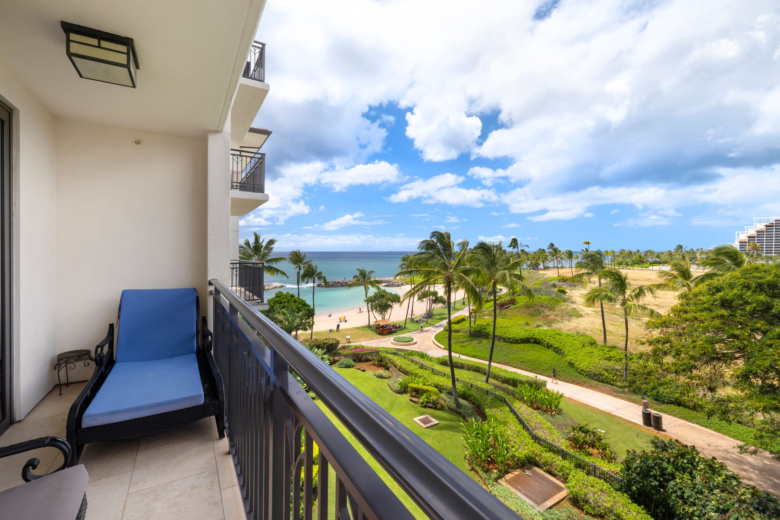 Condo in Kapolei · ★4.89 · 2 bedrooms · 3 beds · 2 shared baths - Image 15