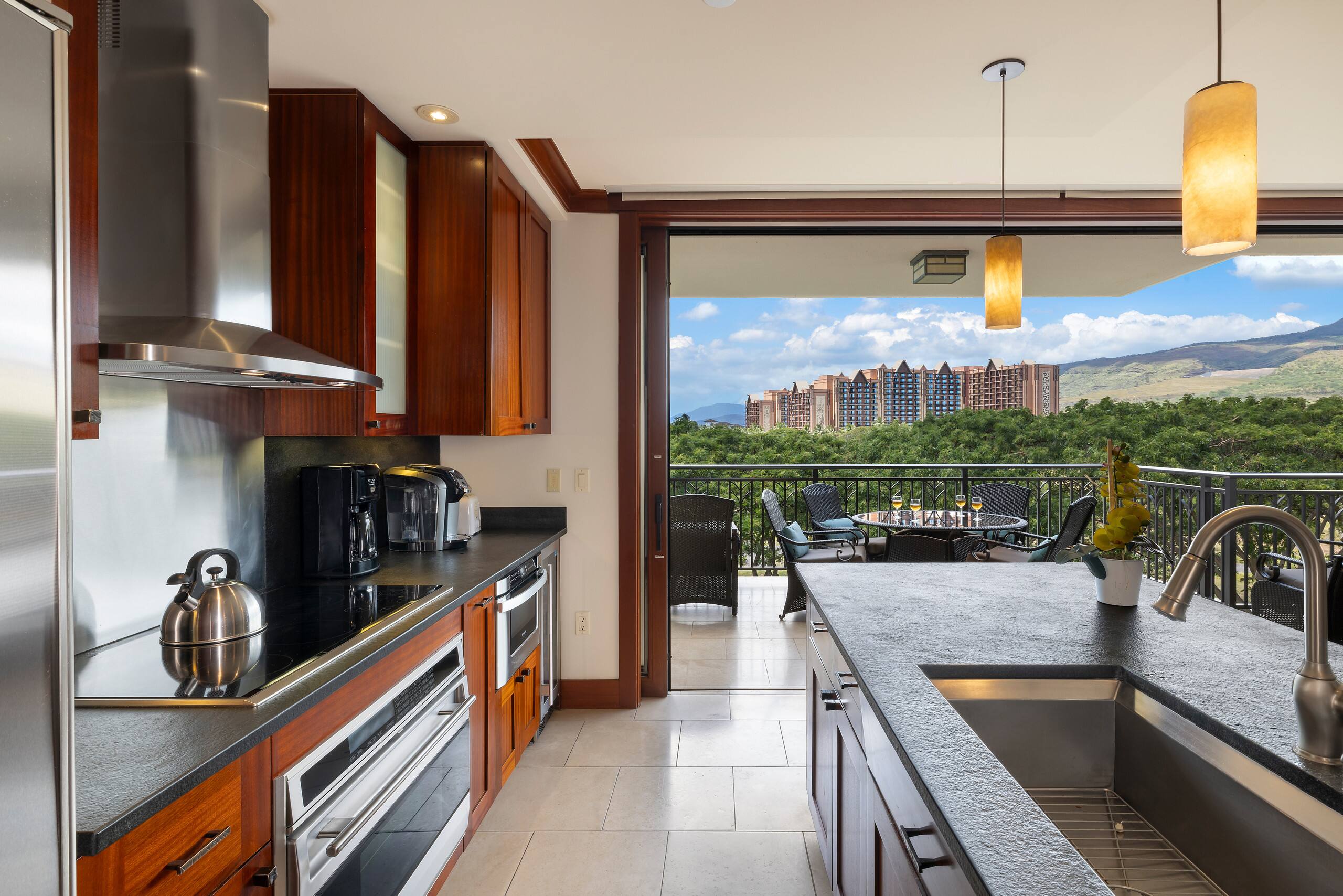 Condo in Kapolei · ★4.89 · 2 bedrooms · 3 beds · 2 shared baths - Image 7