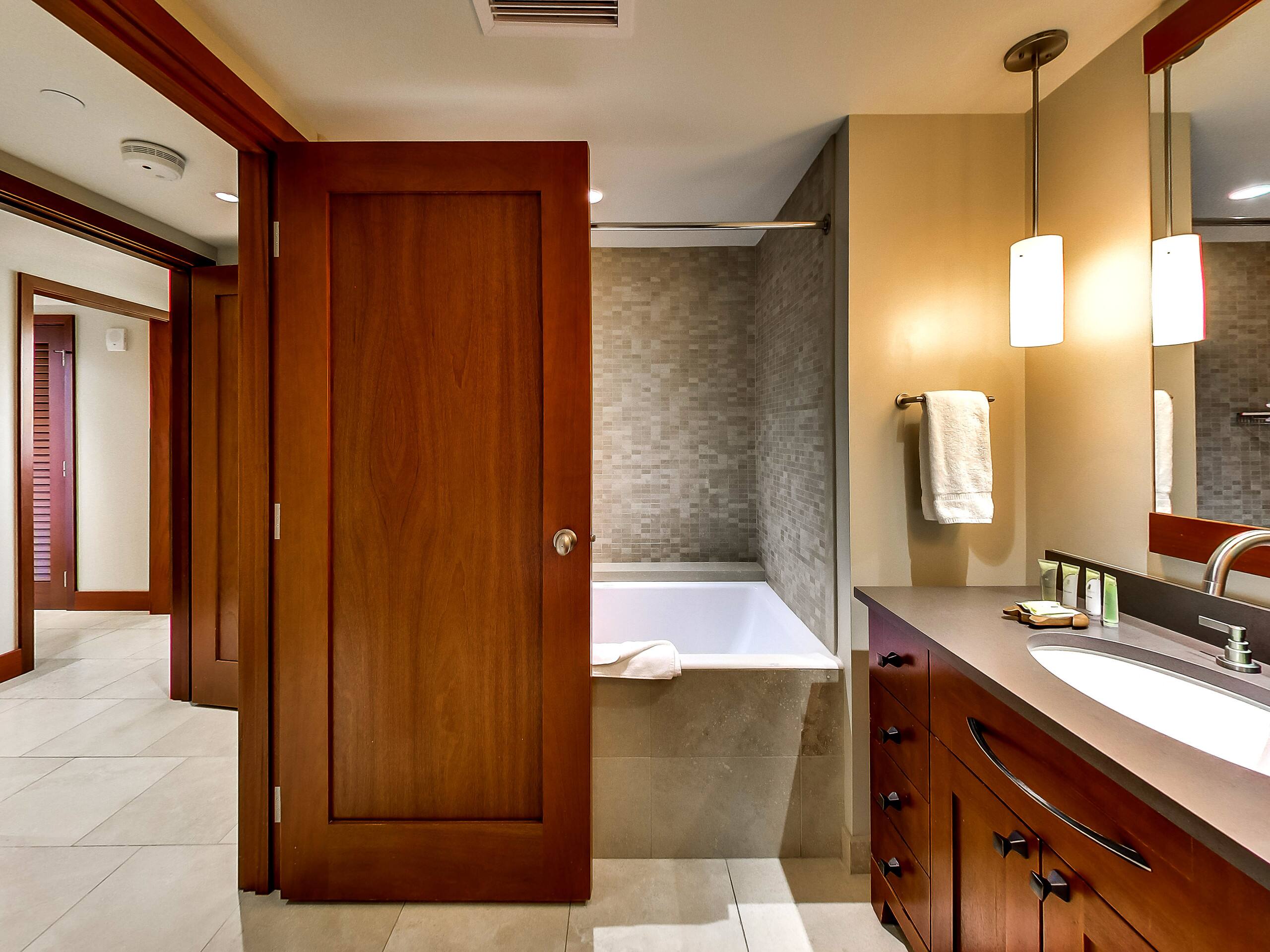 Condo in Kapolei · ★4.8 · 3 bedrooms · 5 beds · 3 baths - Image 19
