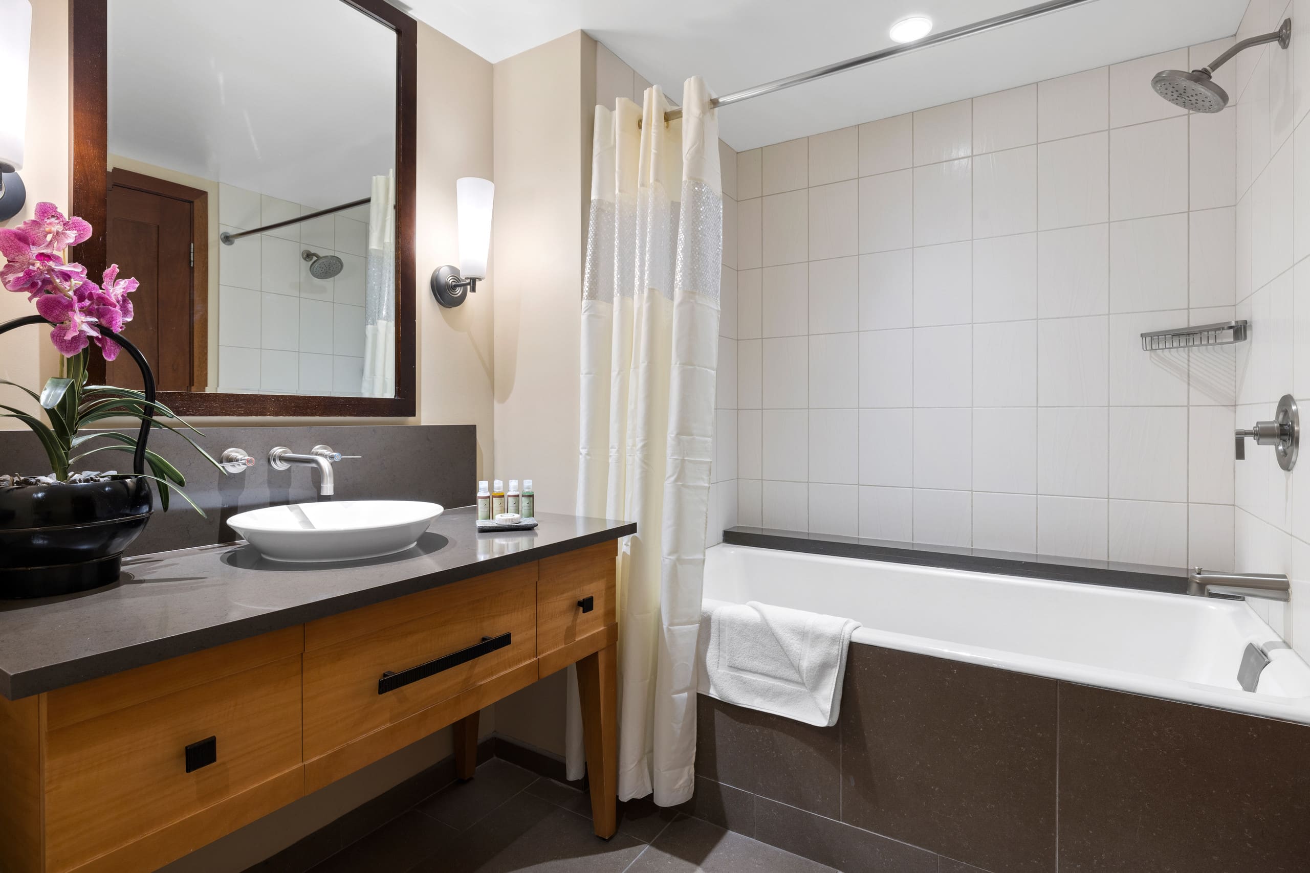 Condo in Kapolei · ★5.0 · 2 bedrooms · 3 beds · 2 shared baths - Image 8