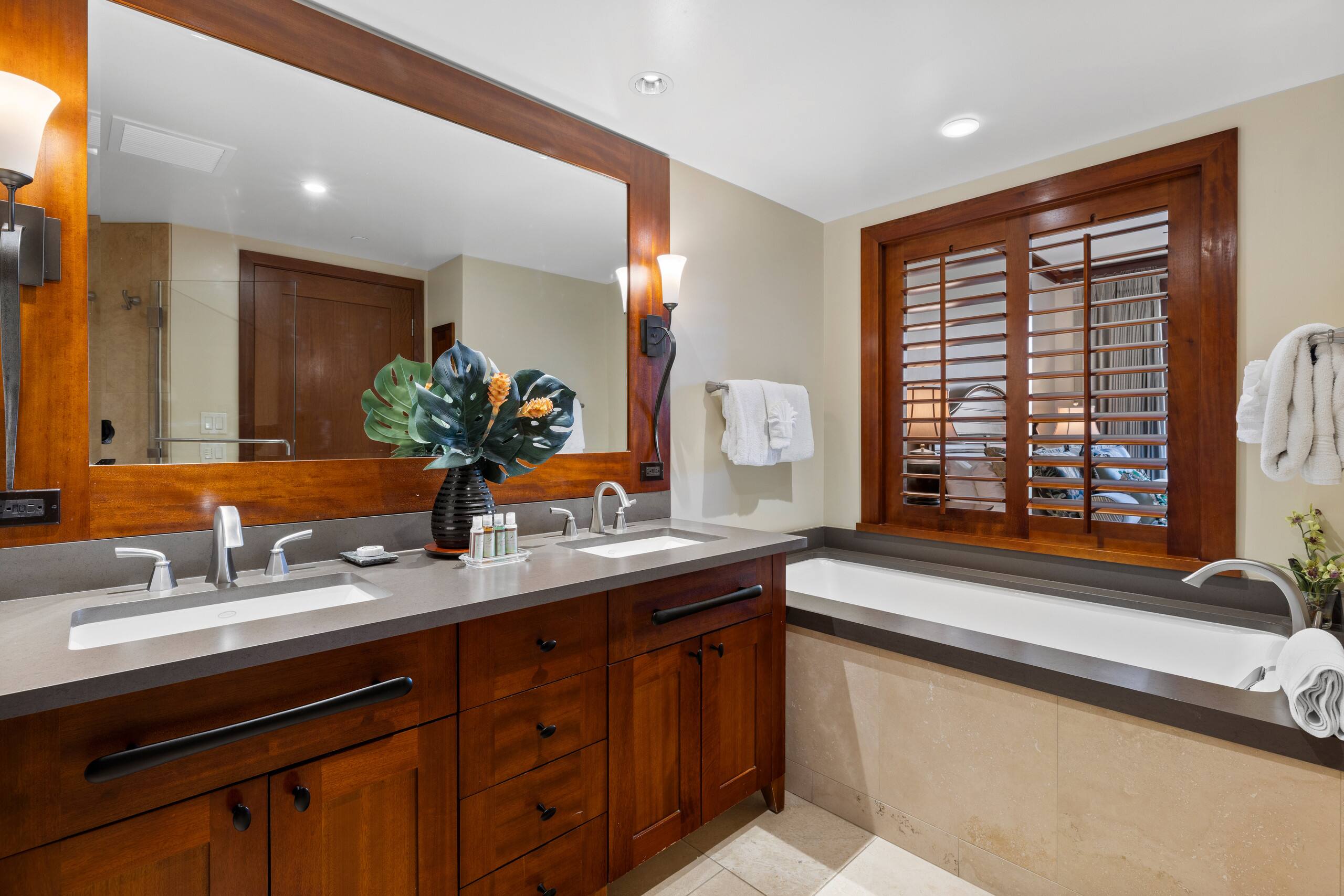 Condo in Kapolei · ★5.0 · 2 bedrooms · 3 beds · 2 shared baths - Image 9