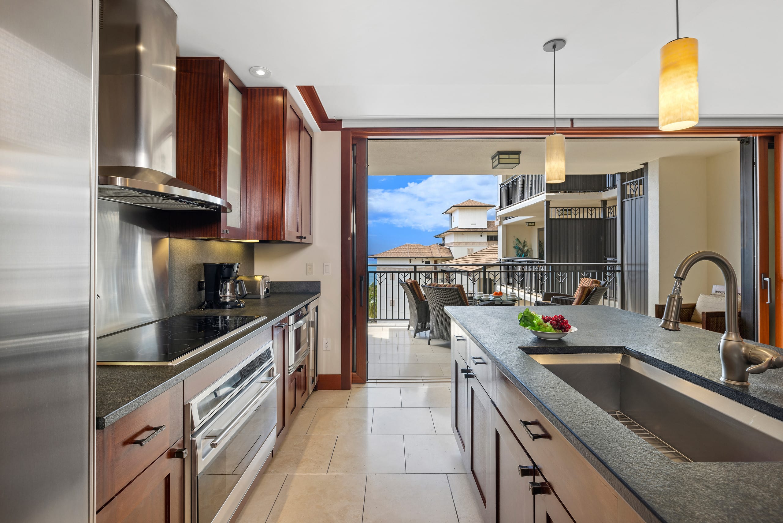 Condo in Kapolei · ★5.0 · 2 bedrooms · 3 beds · 2 private baths - Image 6