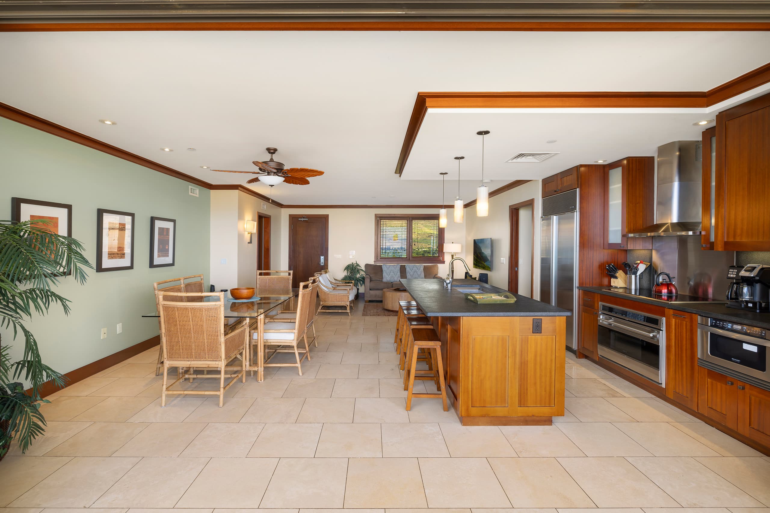 Condo in Kapolei · ★4.92 · 3 bedrooms · 5 beds · 3 shared baths - Image 3