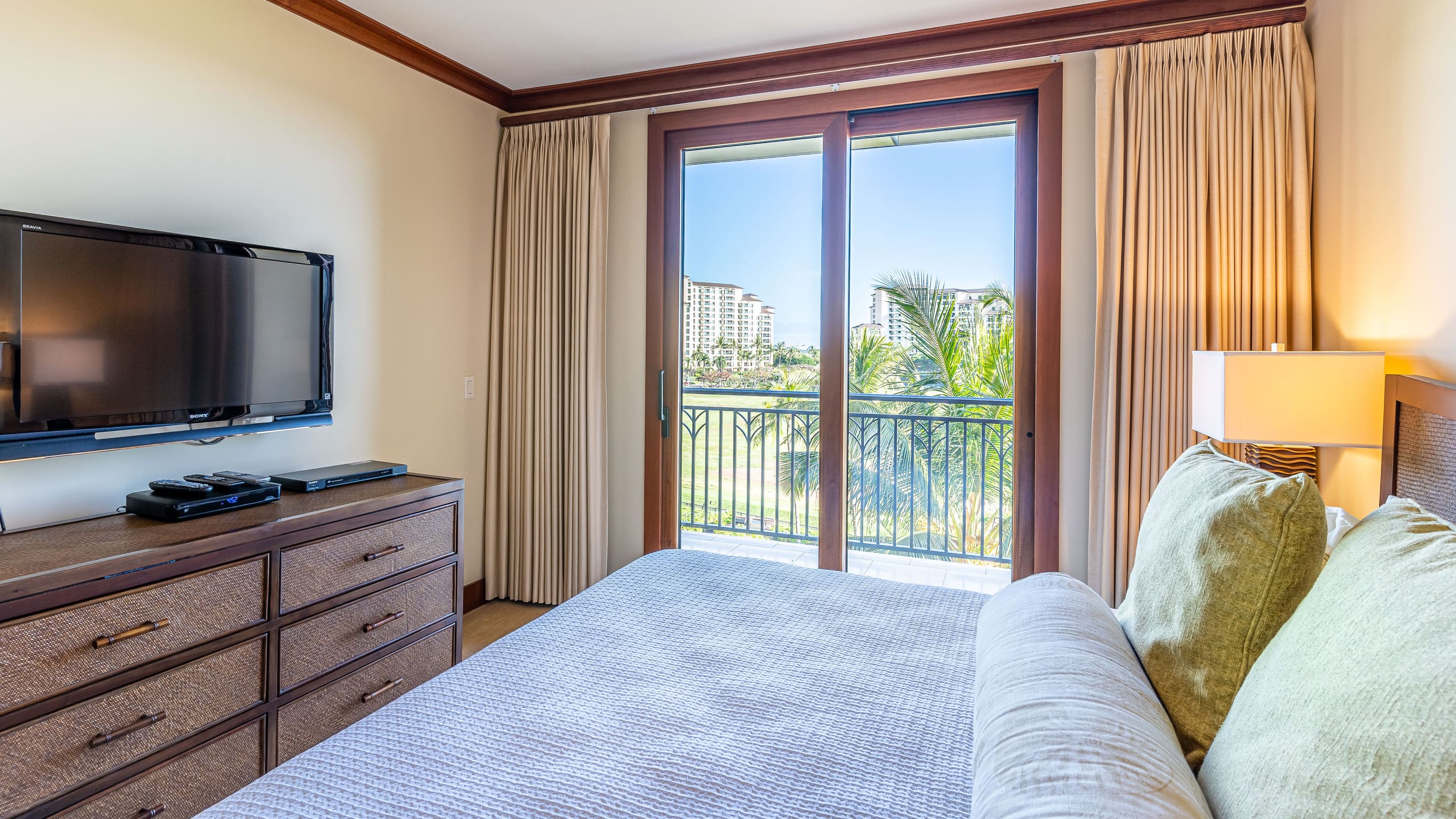Condo in Kapolei · ★5.0 · 2 bedrooms · 3 beds · 2 shared baths - Image 11