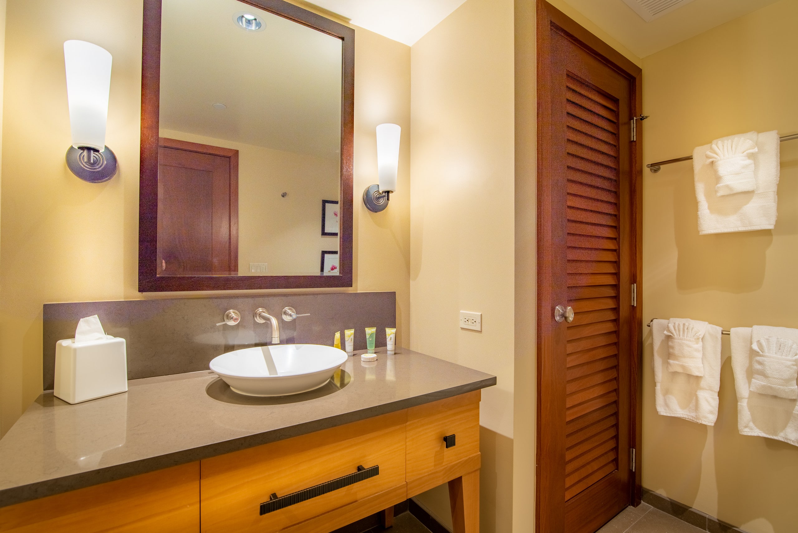 Condo in Kapolei · ★5.0 · 2 bedrooms · 3 beds · 2 shared baths - Image 17