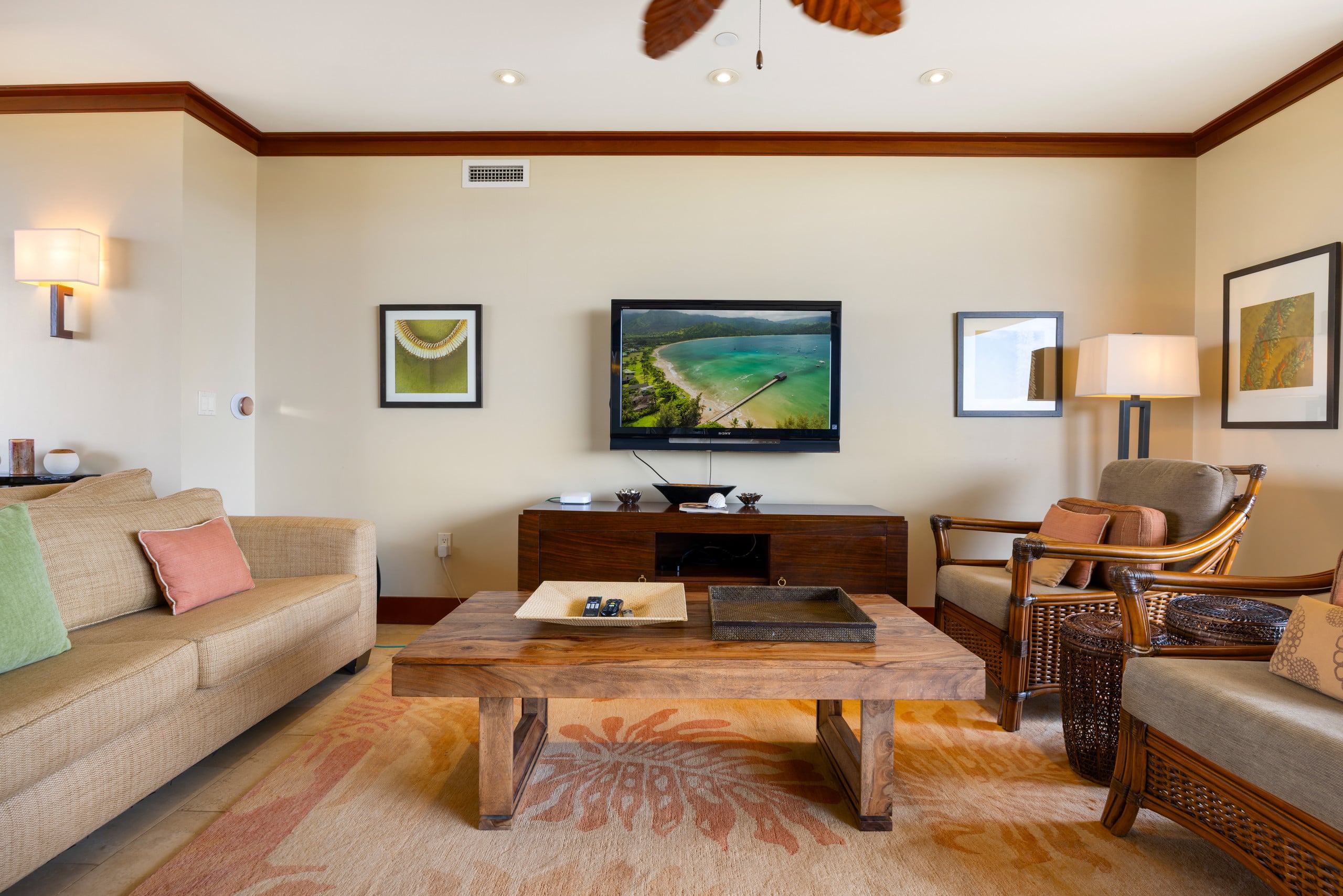 Condo in Kapolei · ★4.8 · 3 bedrooms · 4 beds · 3 shared baths - Image 11