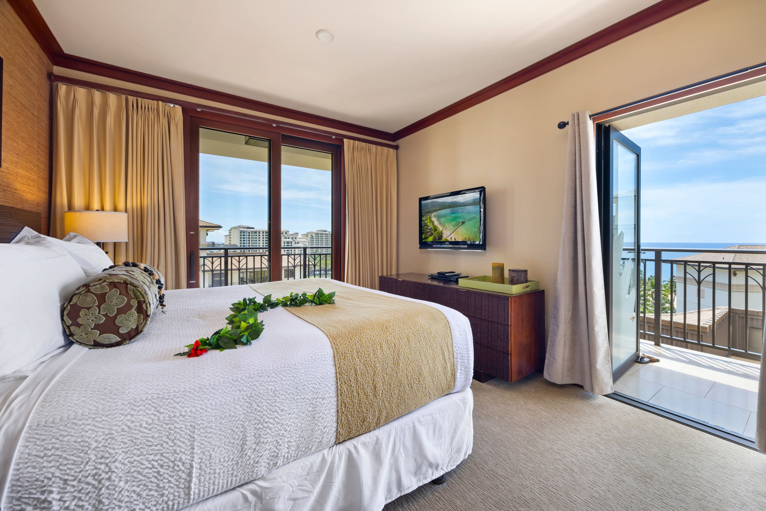 Condo in Kapolei · ★4.8 · 3 bedrooms · 4 beds · 3 shared baths - Image 12