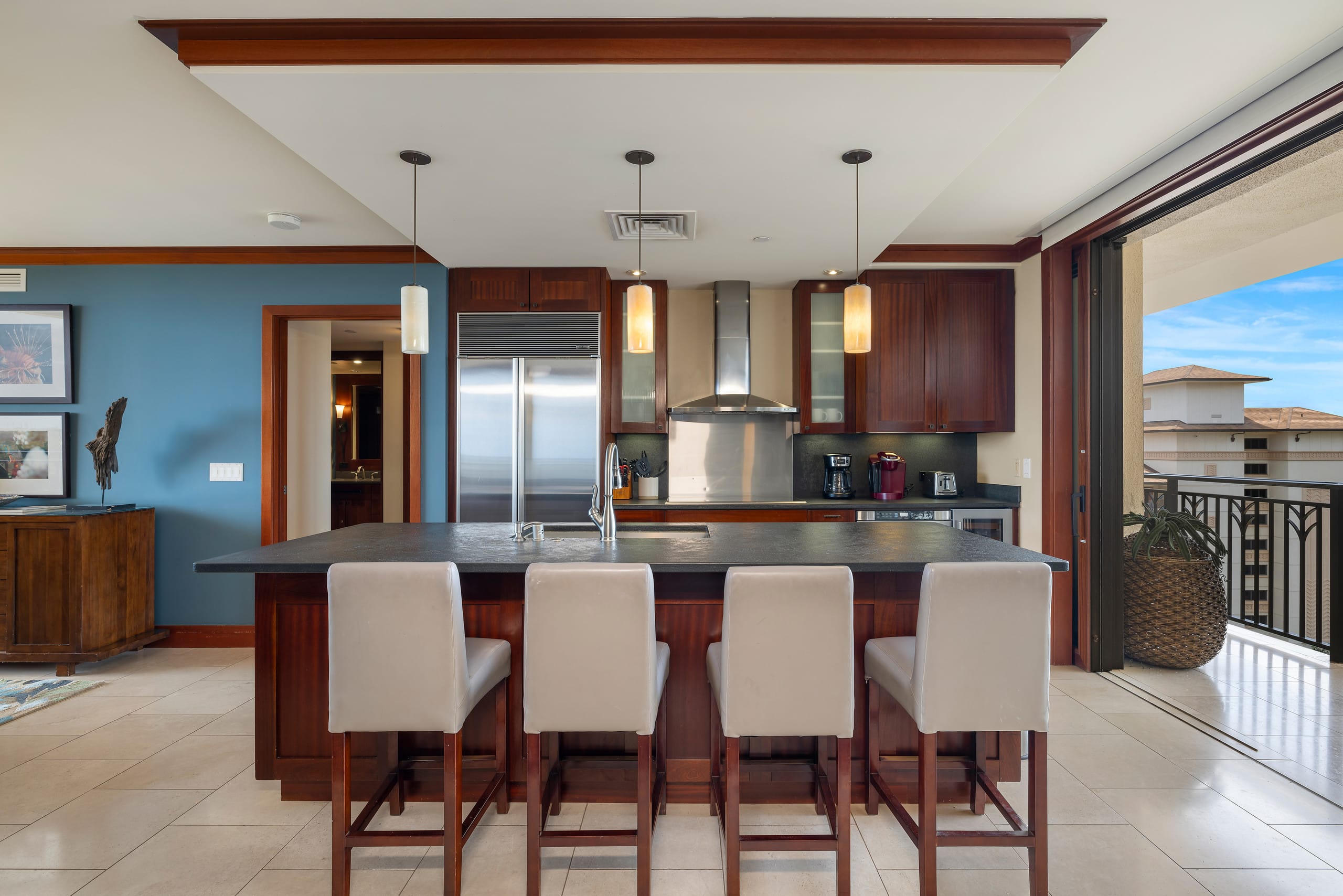 Condo in Kapolei · ★5.0 · 3 bedrooms · 4 beds · 3 shared baths - Image 11
