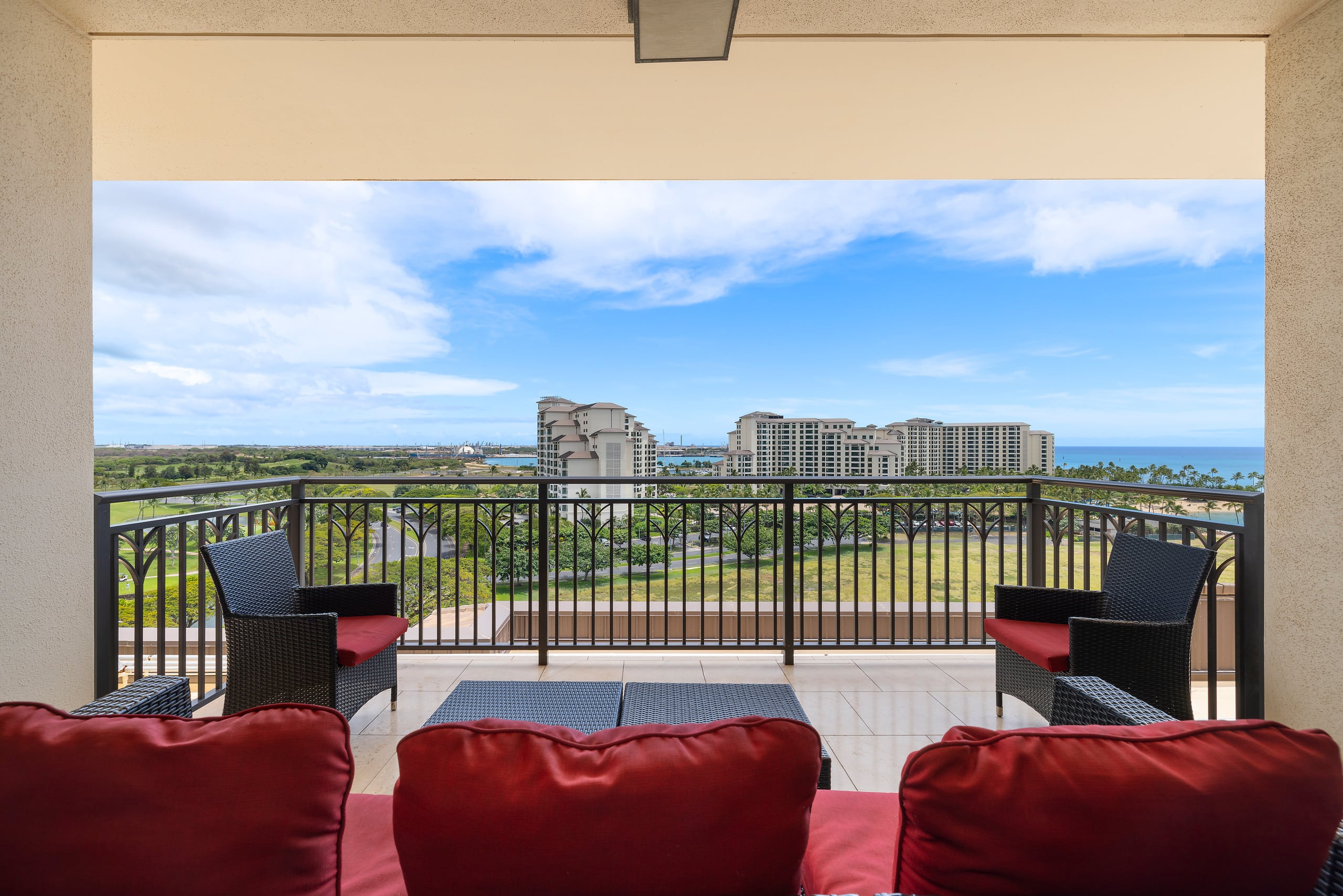 Condo in Kapolei · ★5.0 · 3 bedrooms · 4 beds · 3 shared baths - Image 2