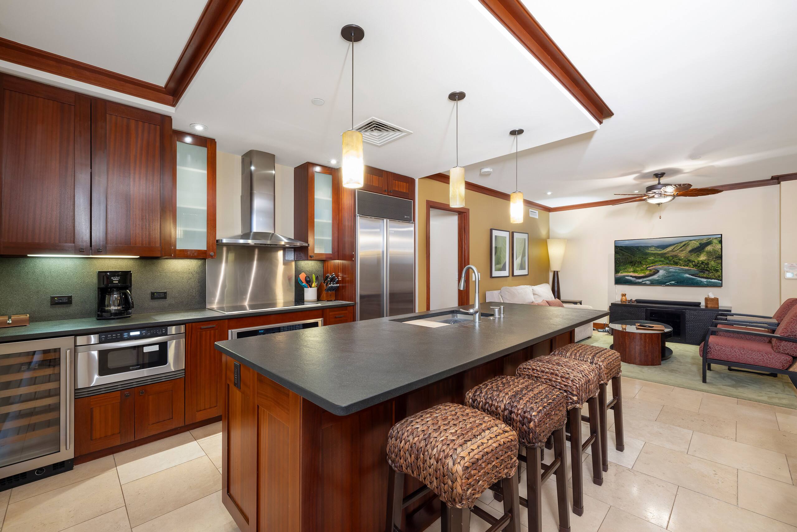 Condo in Kapolei · ★4.96 · 2 bedrooms · 3 beds · 2 shared baths - Image 11