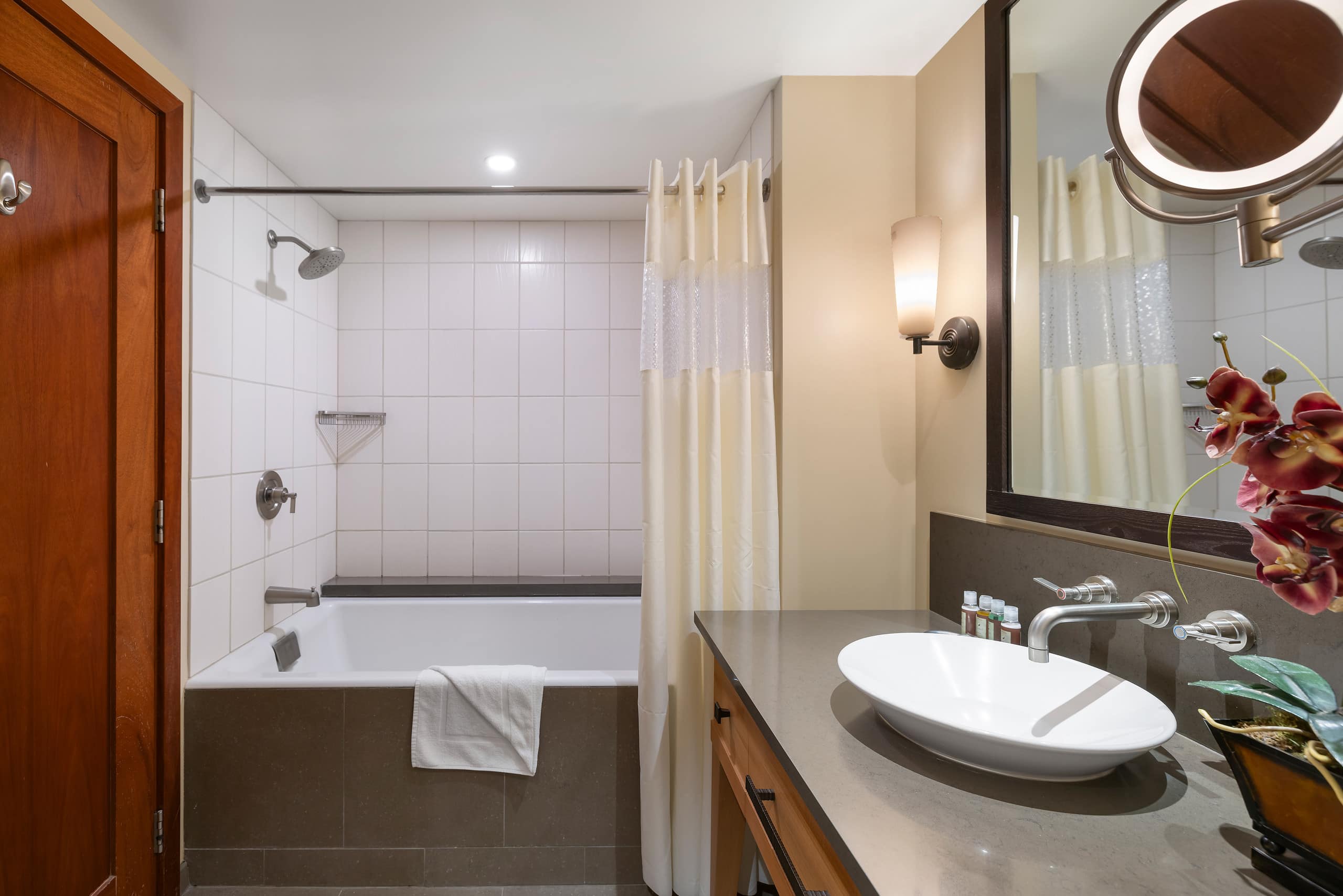 Condo in Kapolei · ★4.96 · 2 bedrooms · 3 beds · 2 shared baths - Image 21